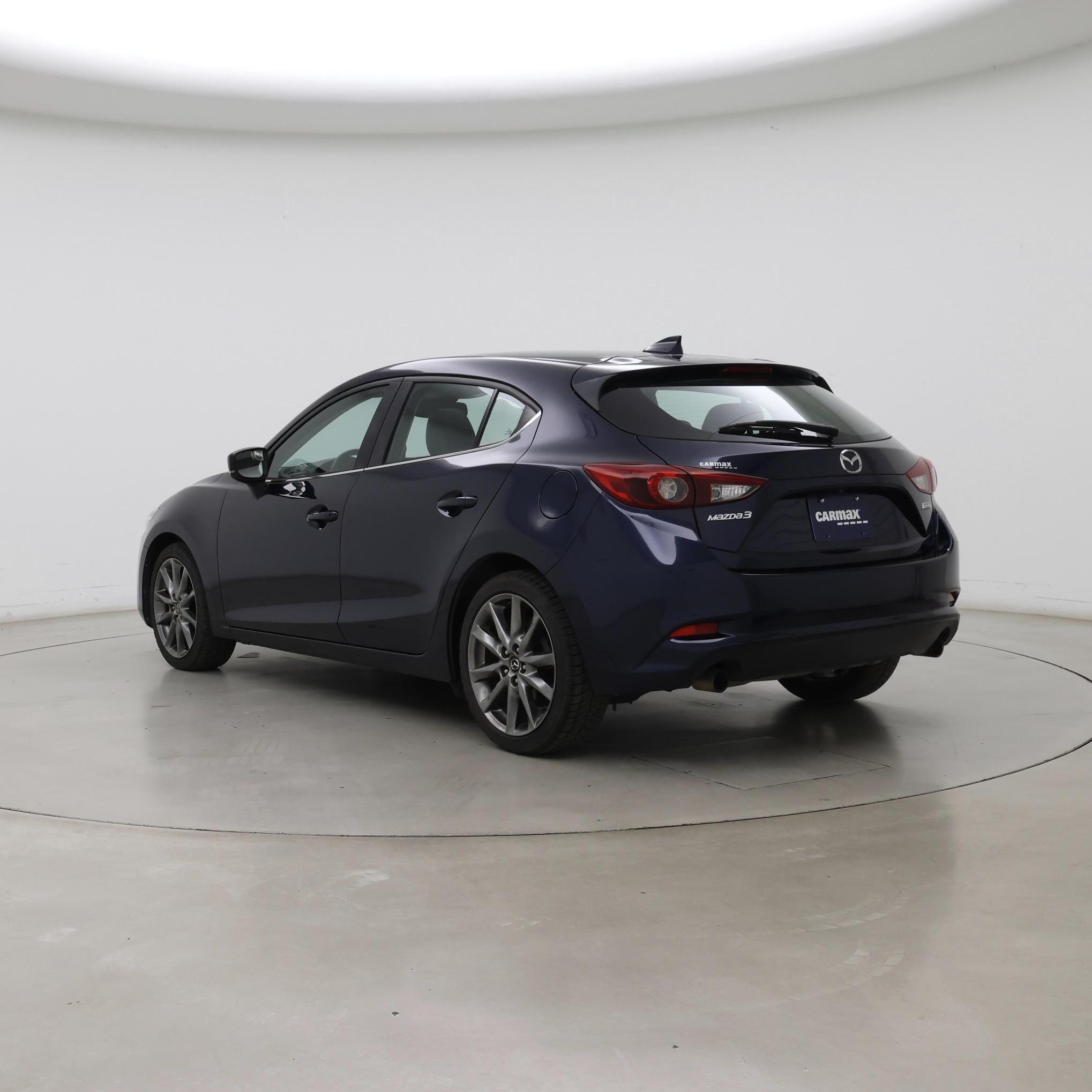 Thumbnail: 2018 Mazda Mazda3 - 2
