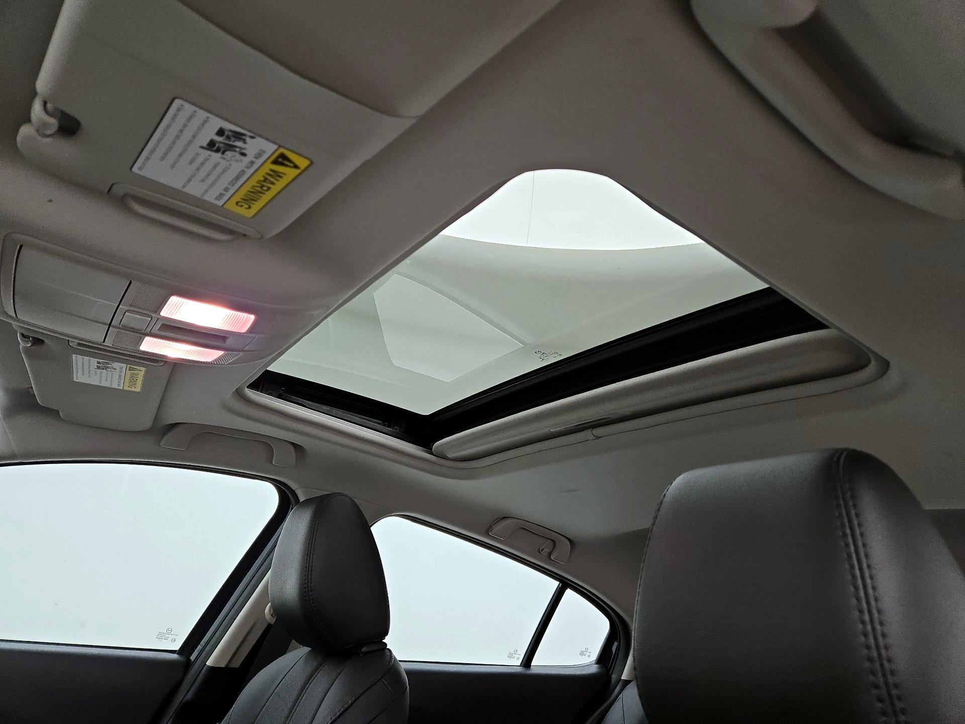 Thumbnail: 2018 Mazda Mazda3 - 20