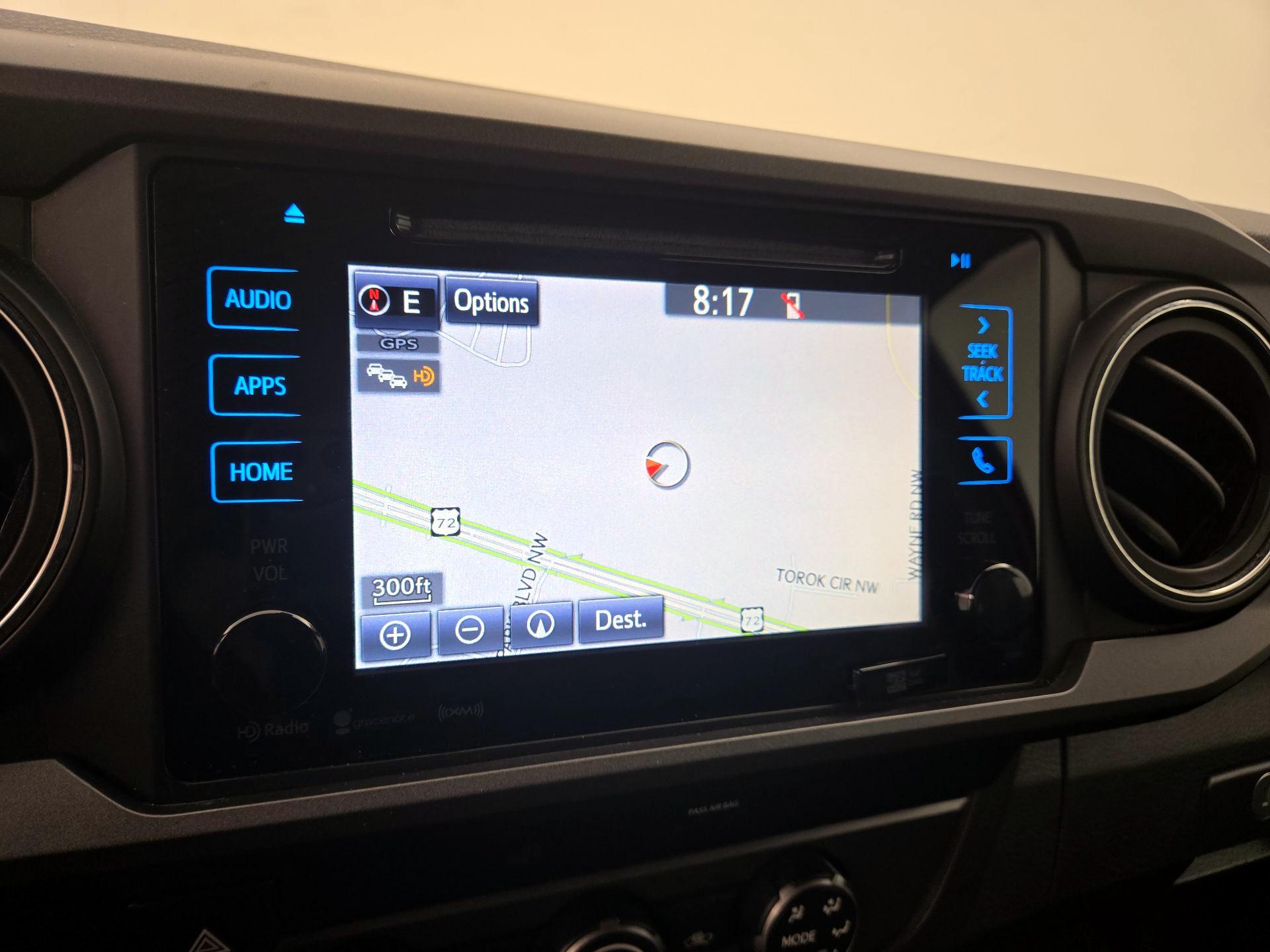 Thumbnail: 2019 Toyota Tacoma - 14