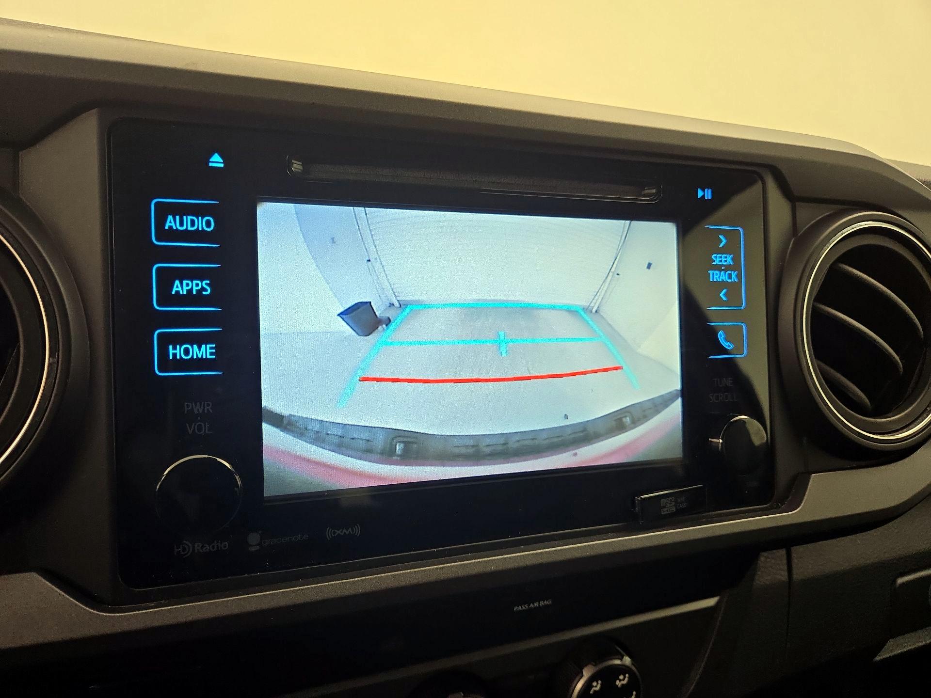 Thumbnail: 2019 Toyota Tacoma - 15