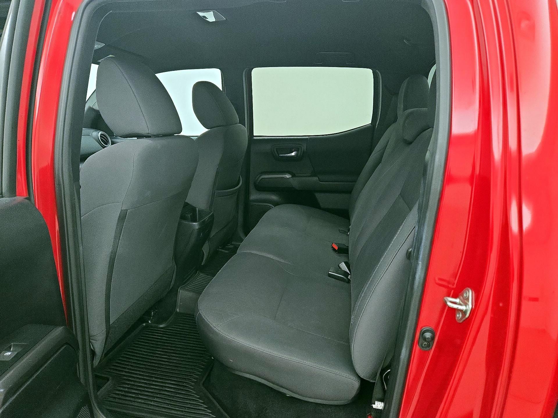 Thumbnail: 2019 Toyota Tacoma - 20