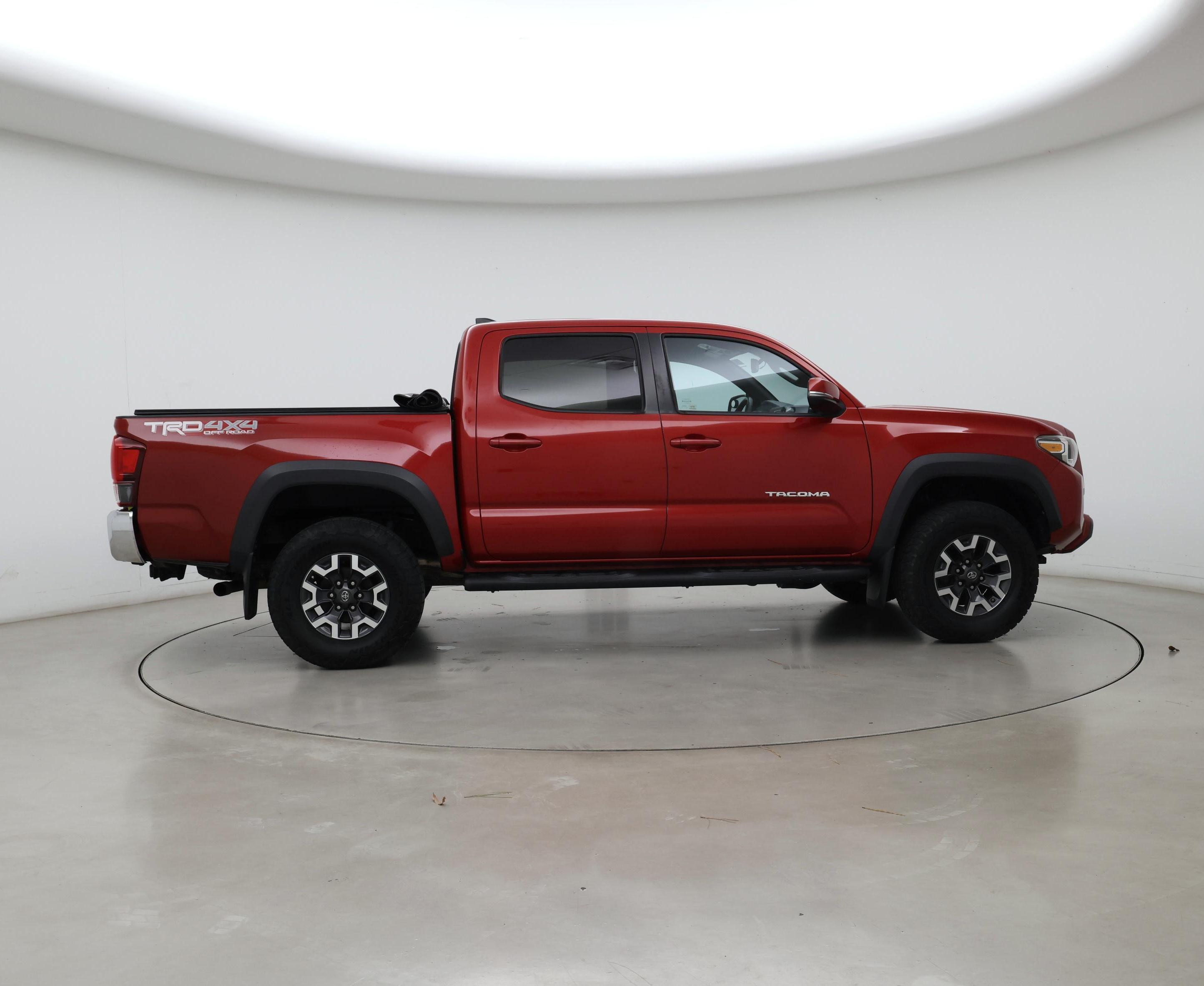 Thumbnail: 2019 Toyota Tacoma - 7
