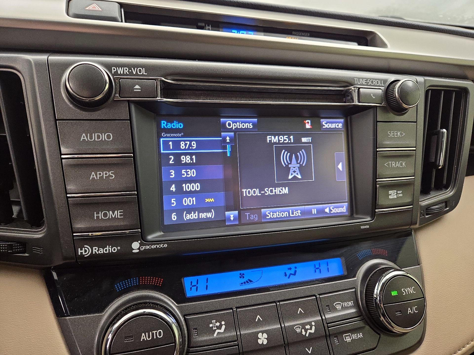 Thumbnail: 2015 Toyota RAV4 - 15