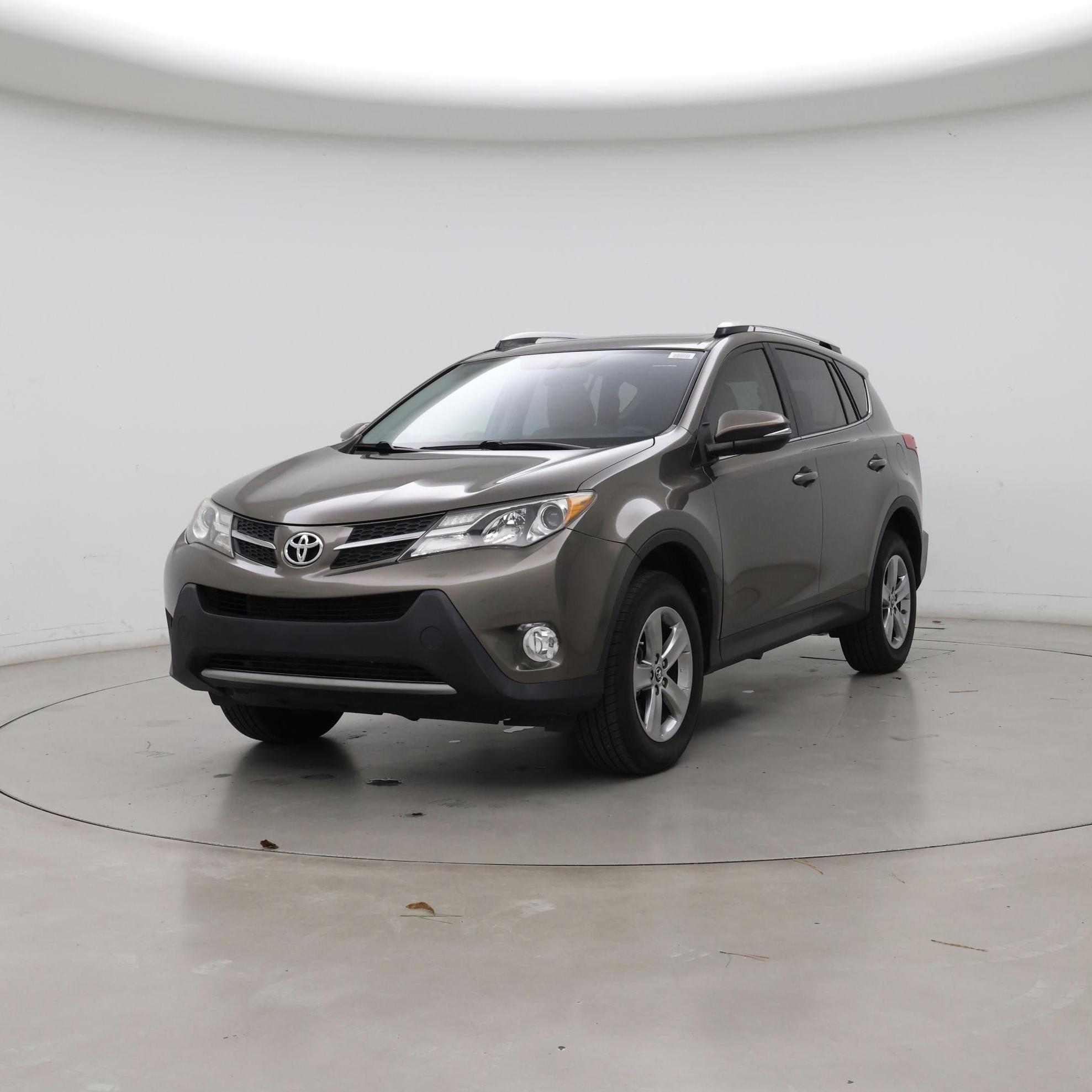 Thumbnail: 2015 Toyota RAV4 - 4