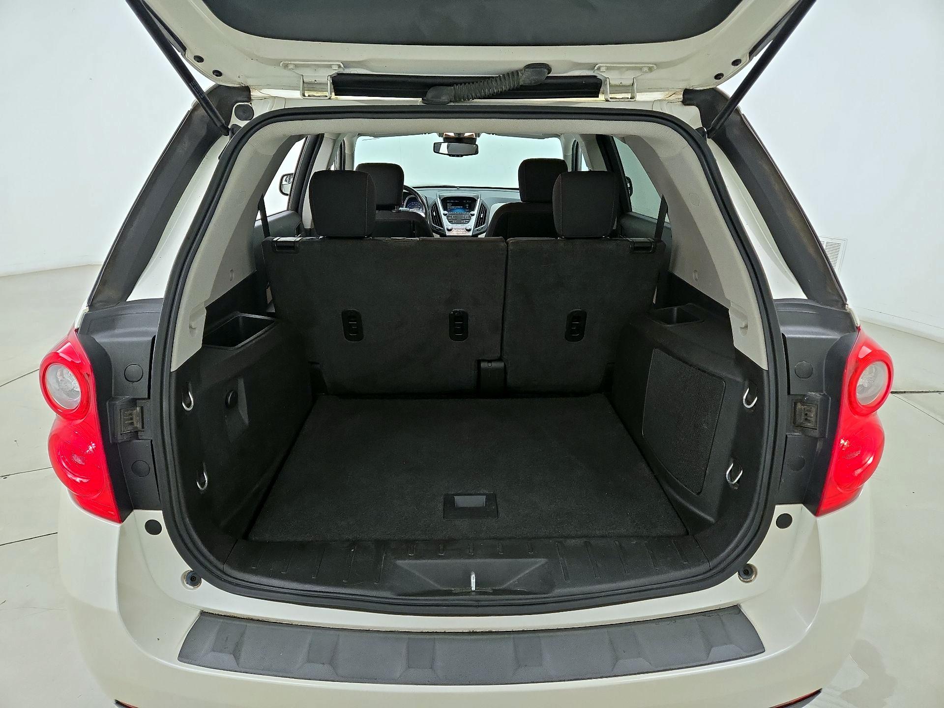 Thumbnail: 2014 Chevrolet Equinox - 18