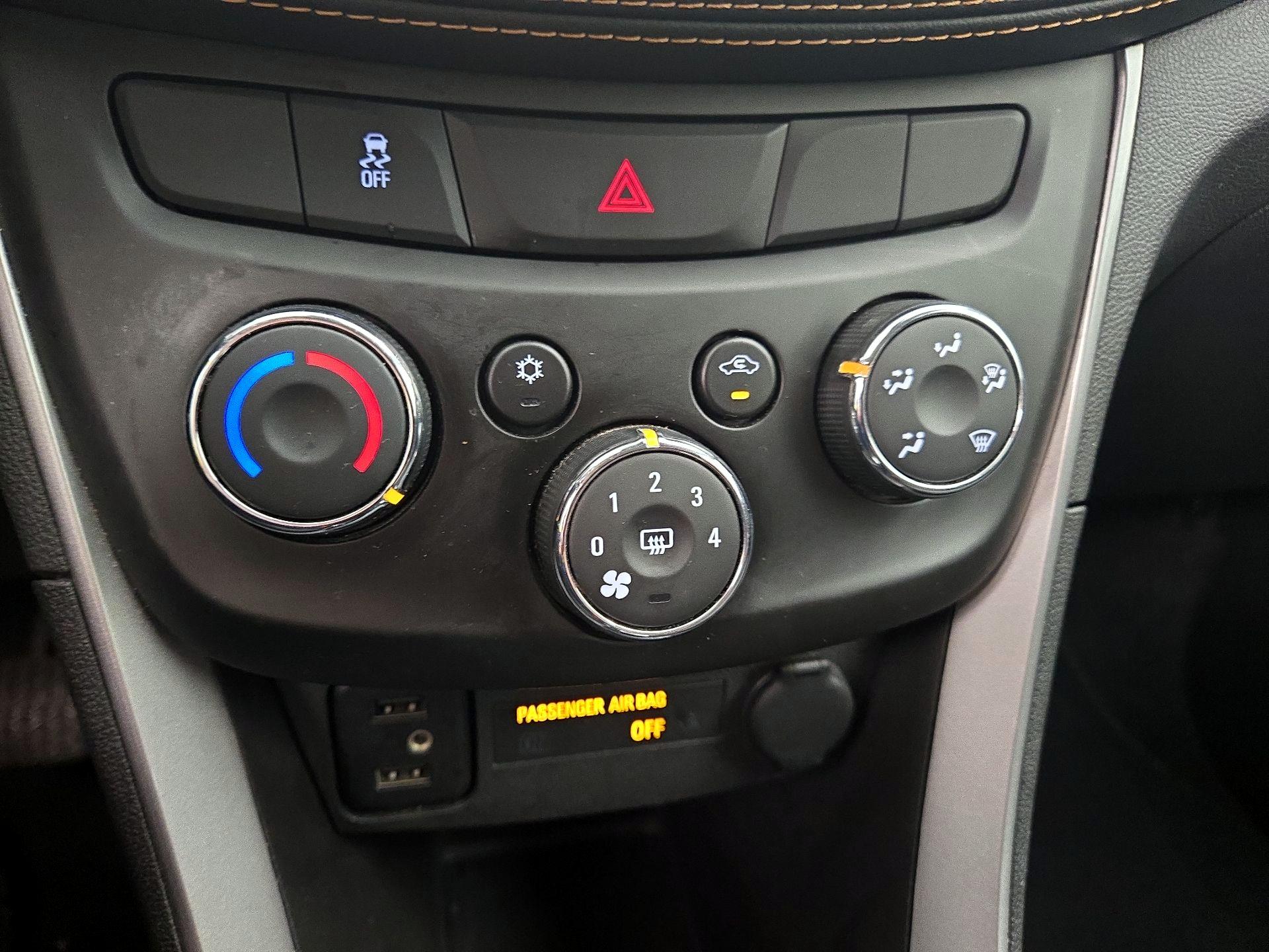 Thumbnail: 2021 Chevrolet Trax - 16