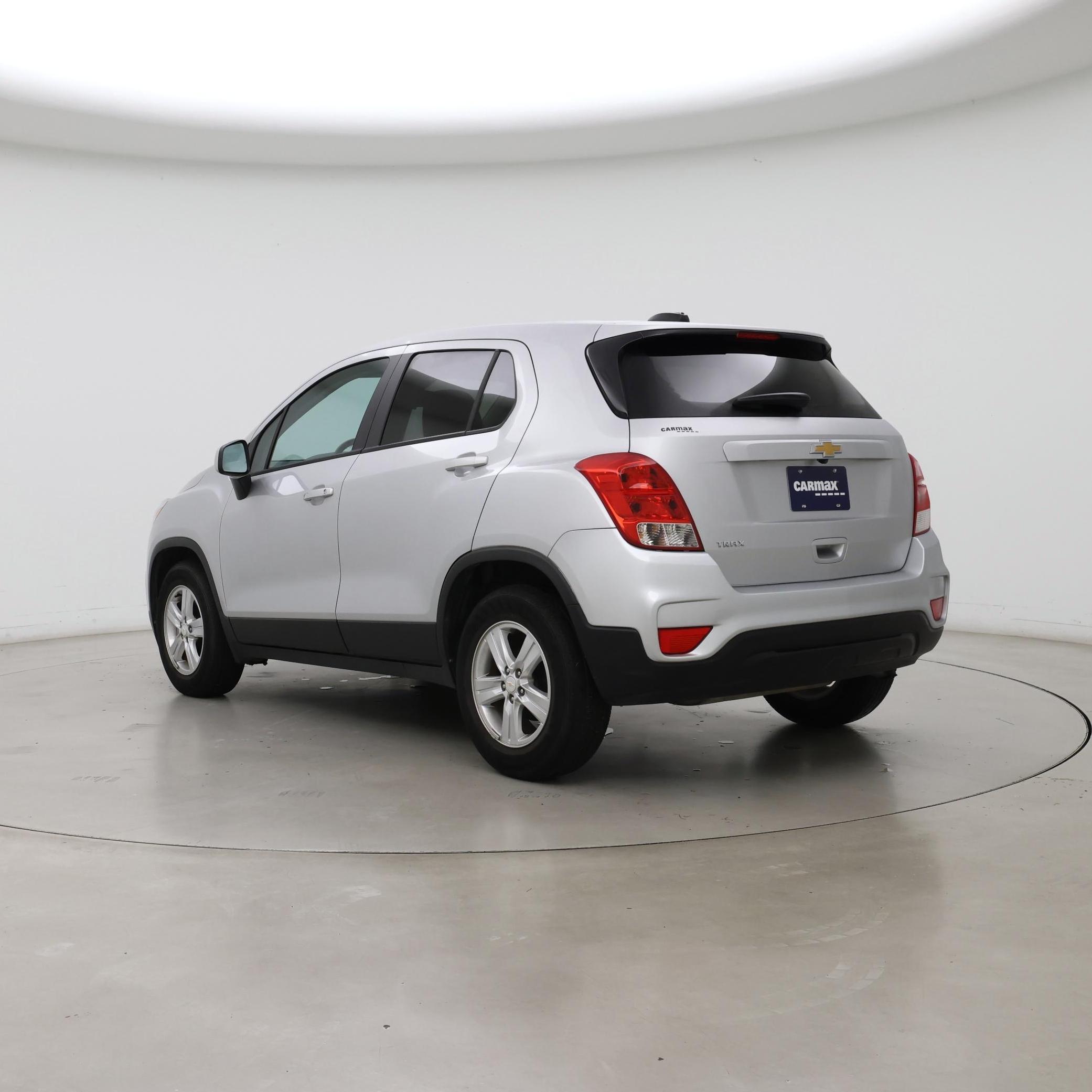 Thumbnail: 2021 Chevrolet Trax - 2