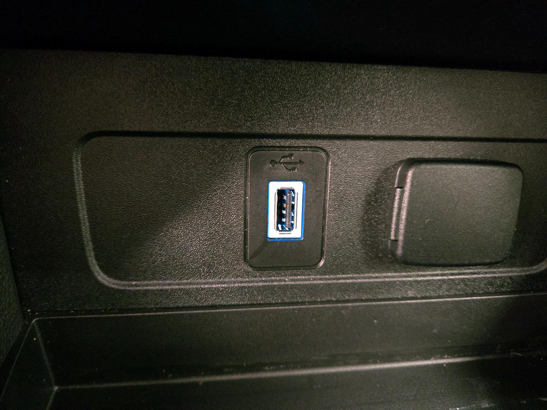 Thumbnail: 2019 Ford Escape - 18