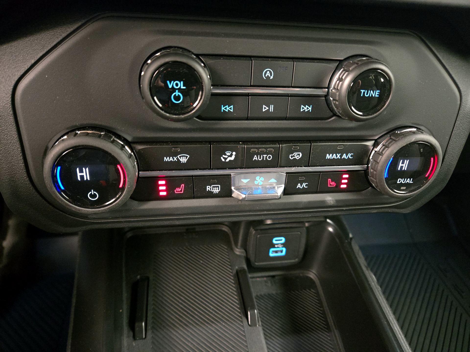 Thumbnail: 2025 Ford Bronco - 17