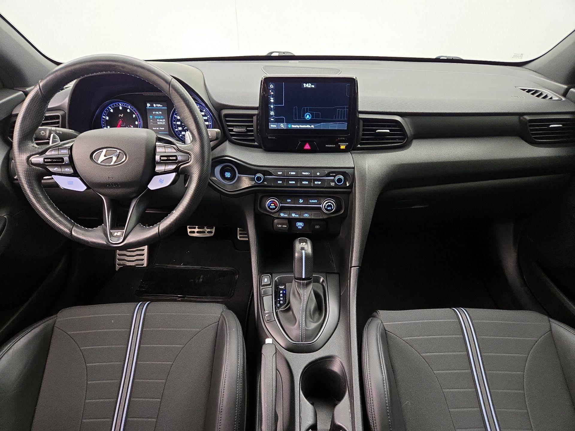 Thumbnail: 2022 Hyundai Veloster - 9