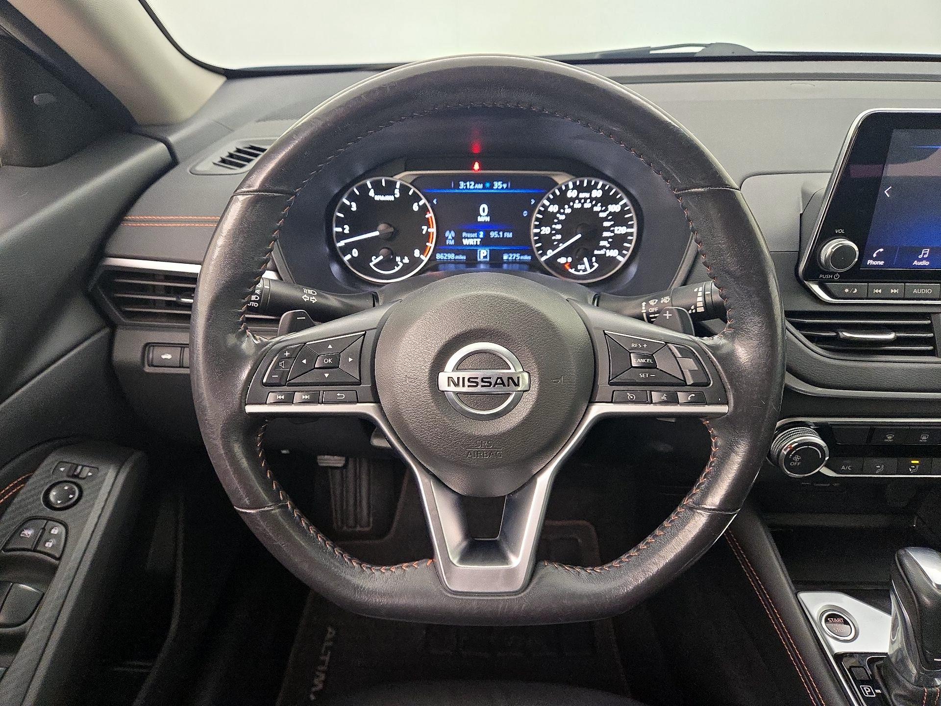 Thumbnail: 2022 Nissan Altima - 10