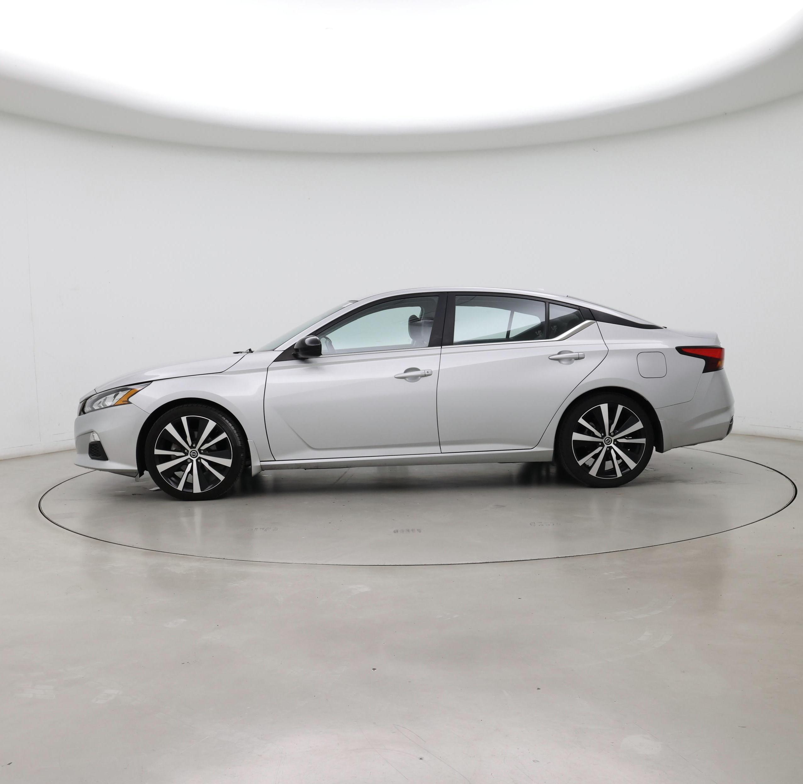 Thumbnail: 2022 Nissan Altima - 3