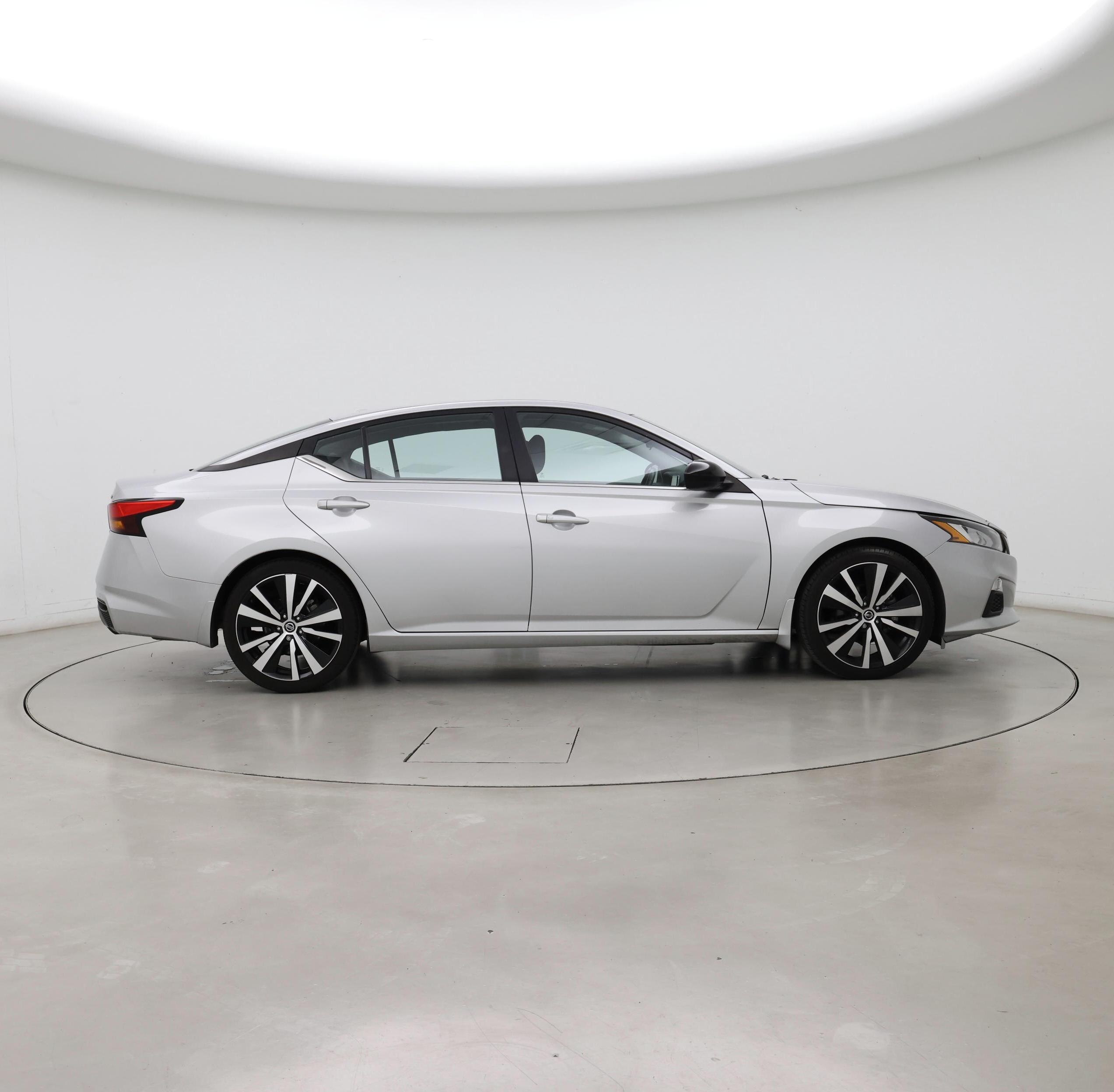 Thumbnail: 2022 Nissan Altima - 7