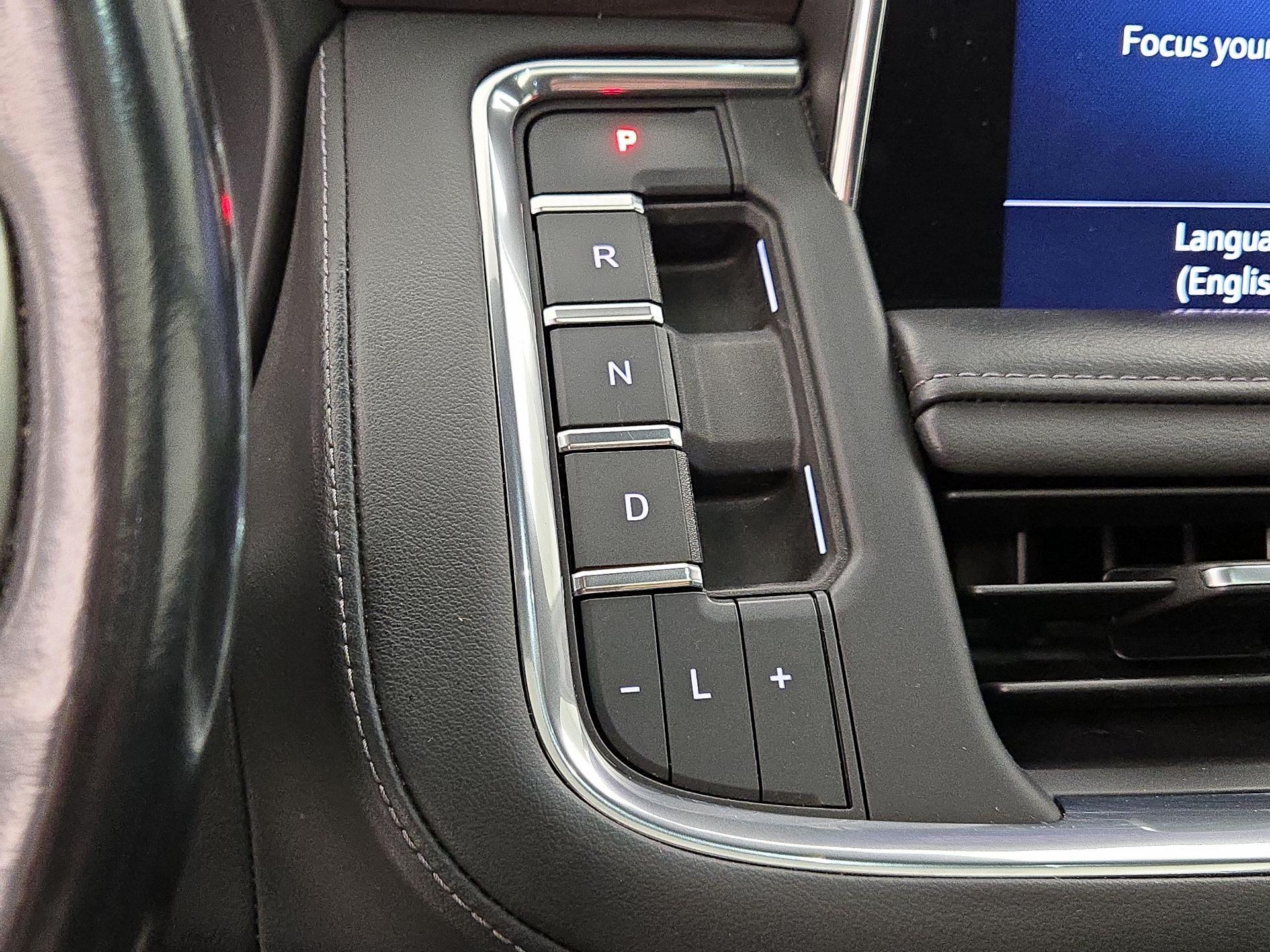 Thumbnail: 2021 Chevrolet Tahoe - 17