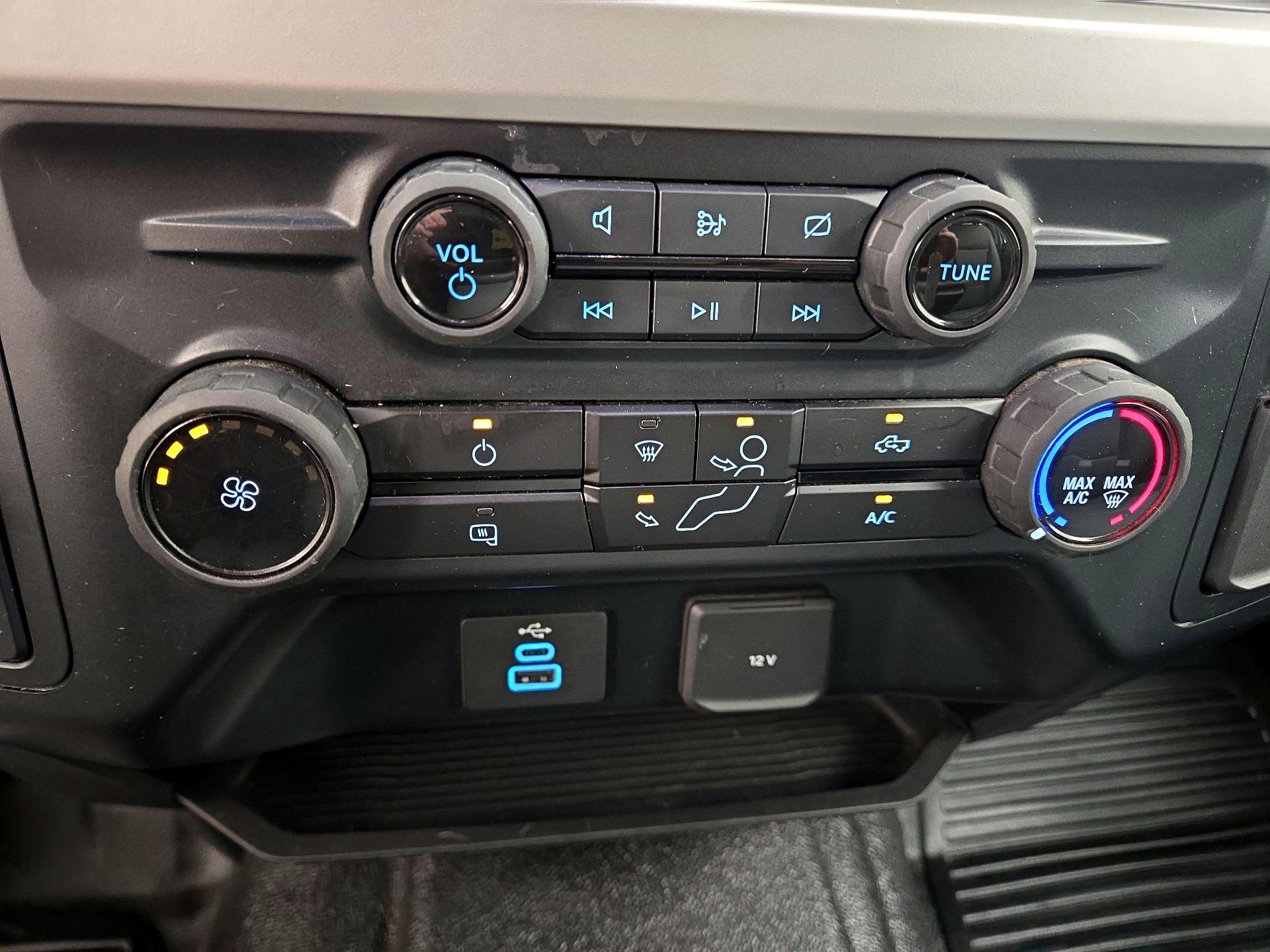 Thumbnail: 2023 Ford F-350 - 16