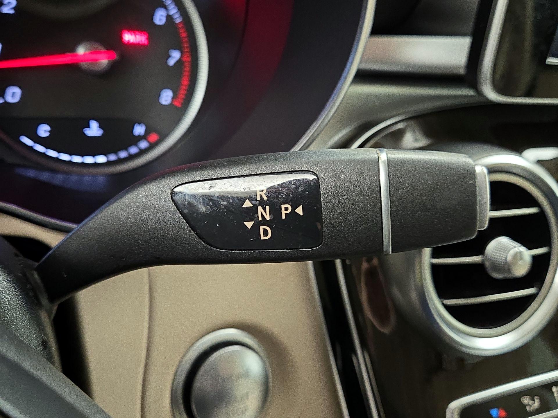 Thumbnail: 2019 Mercedes-Benz GLC - 17