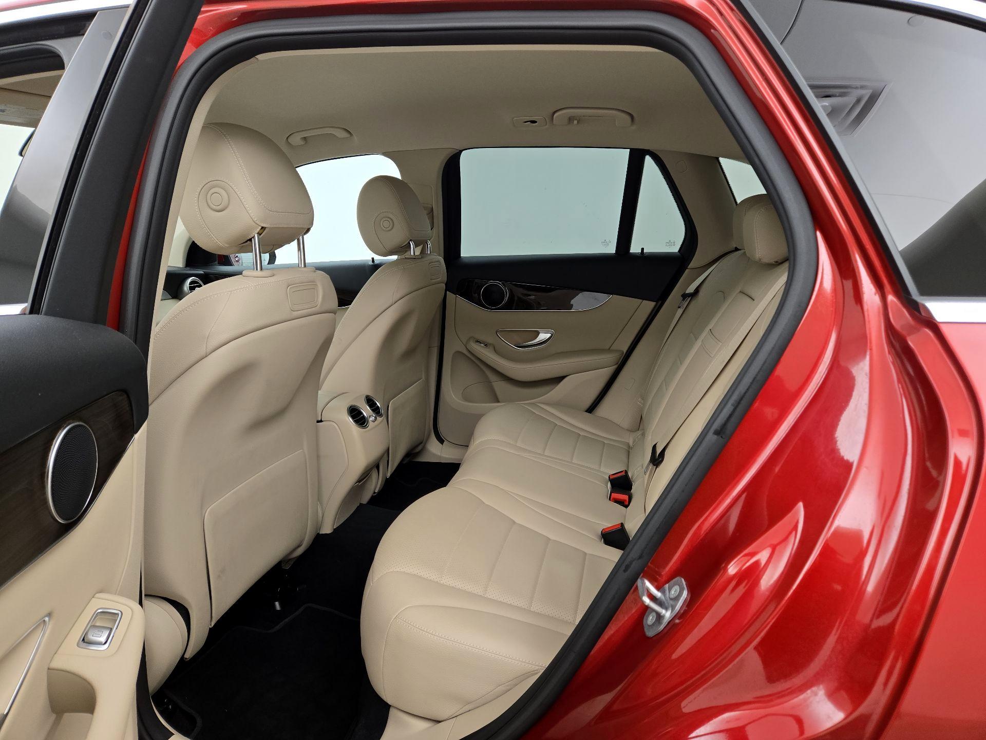 Thumbnail: 2019 Mercedes-Benz GLC - 19