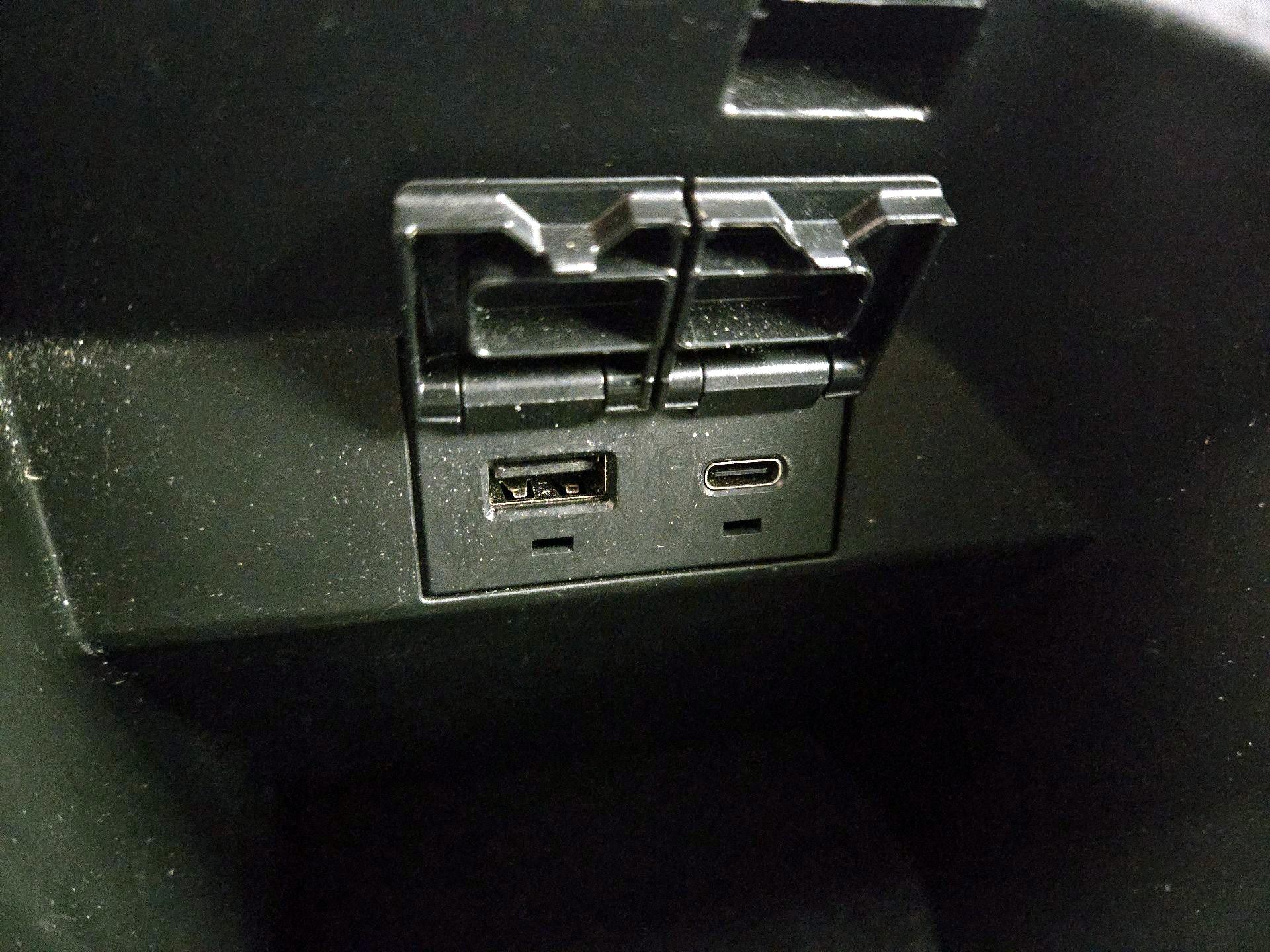 Thumbnail: 2022 Toyota Camry - 18