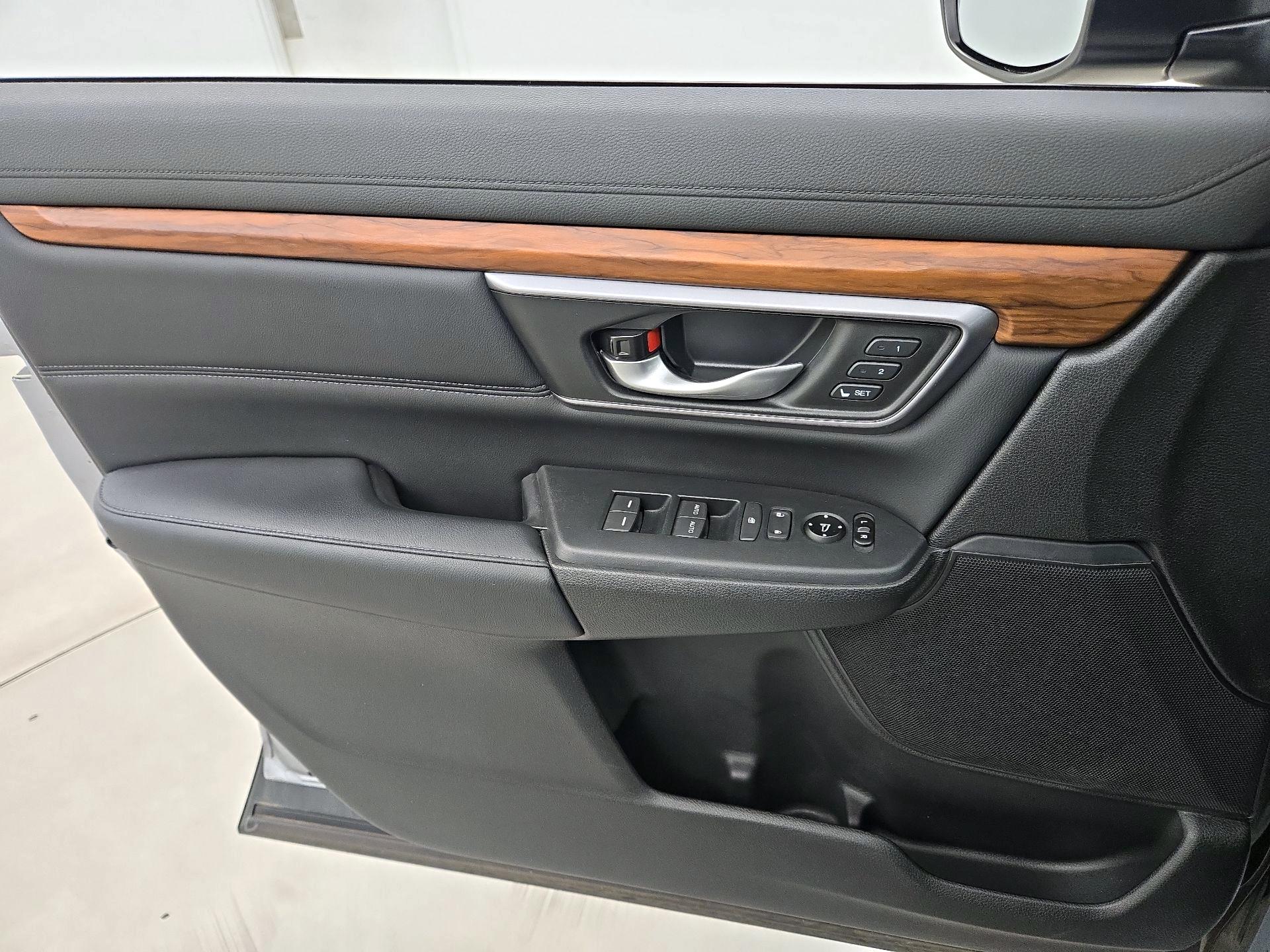 Thumbnail: 2017 Honda CR-V - 12