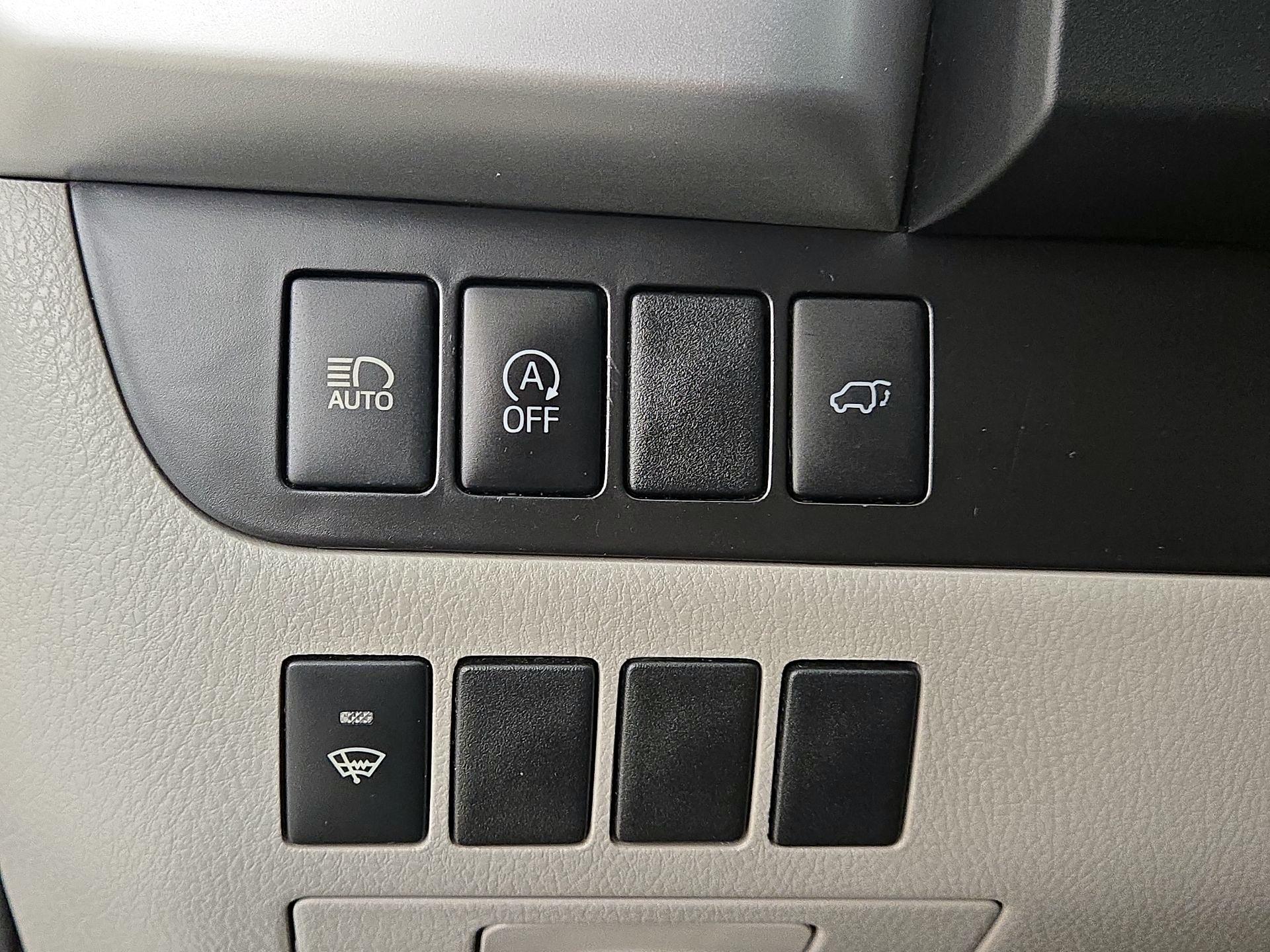 Thumbnail: 2019 Toyota Highlander - 13