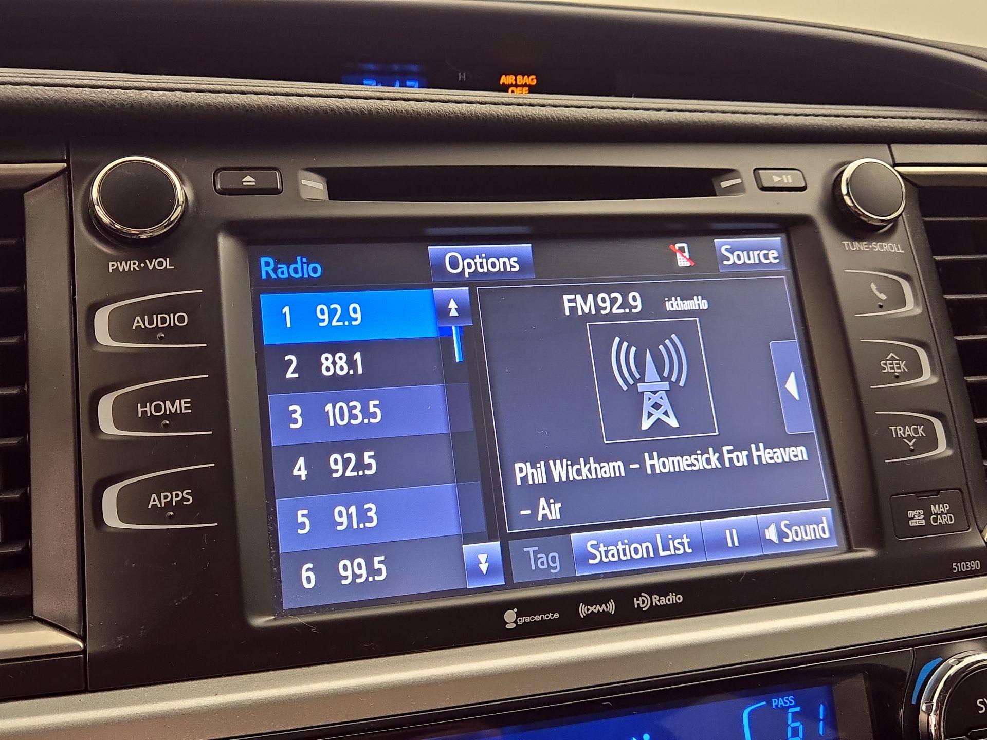 Thumbnail: 2019 Toyota Highlander - 15