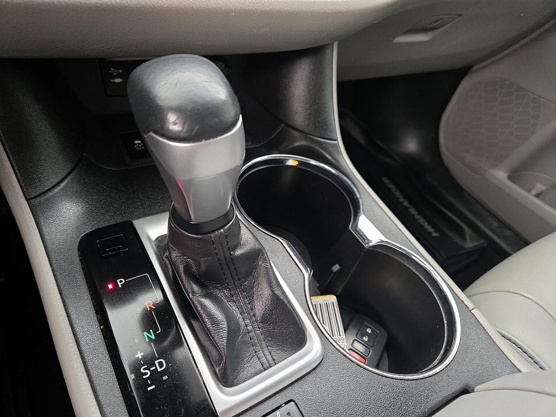 Thumbnail: 2019 Toyota Highlander - 17