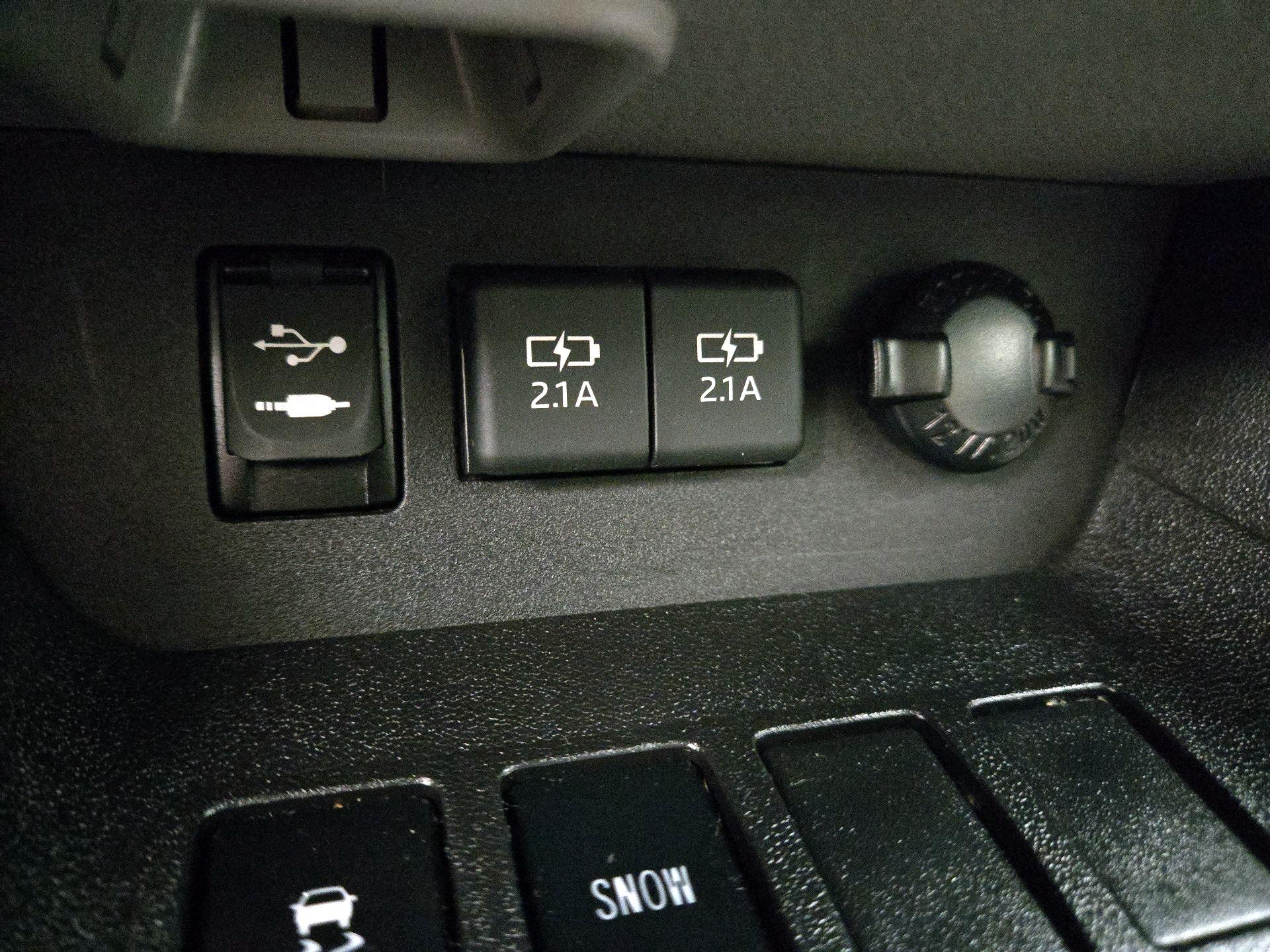 Thumbnail: 2019 Toyota Highlander - 18