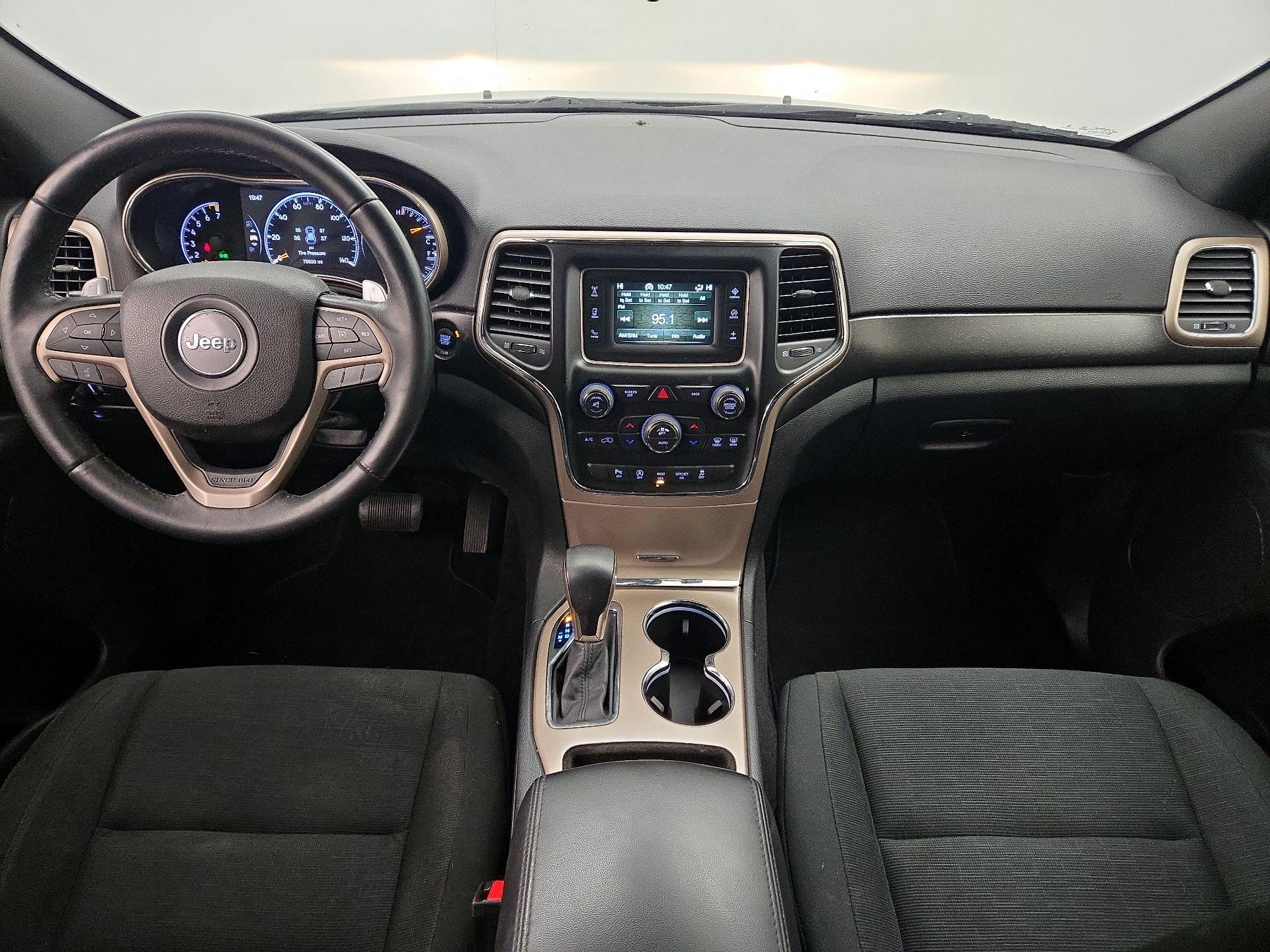 Thumbnail: 2017 Jeep Grand Cherokee - 9