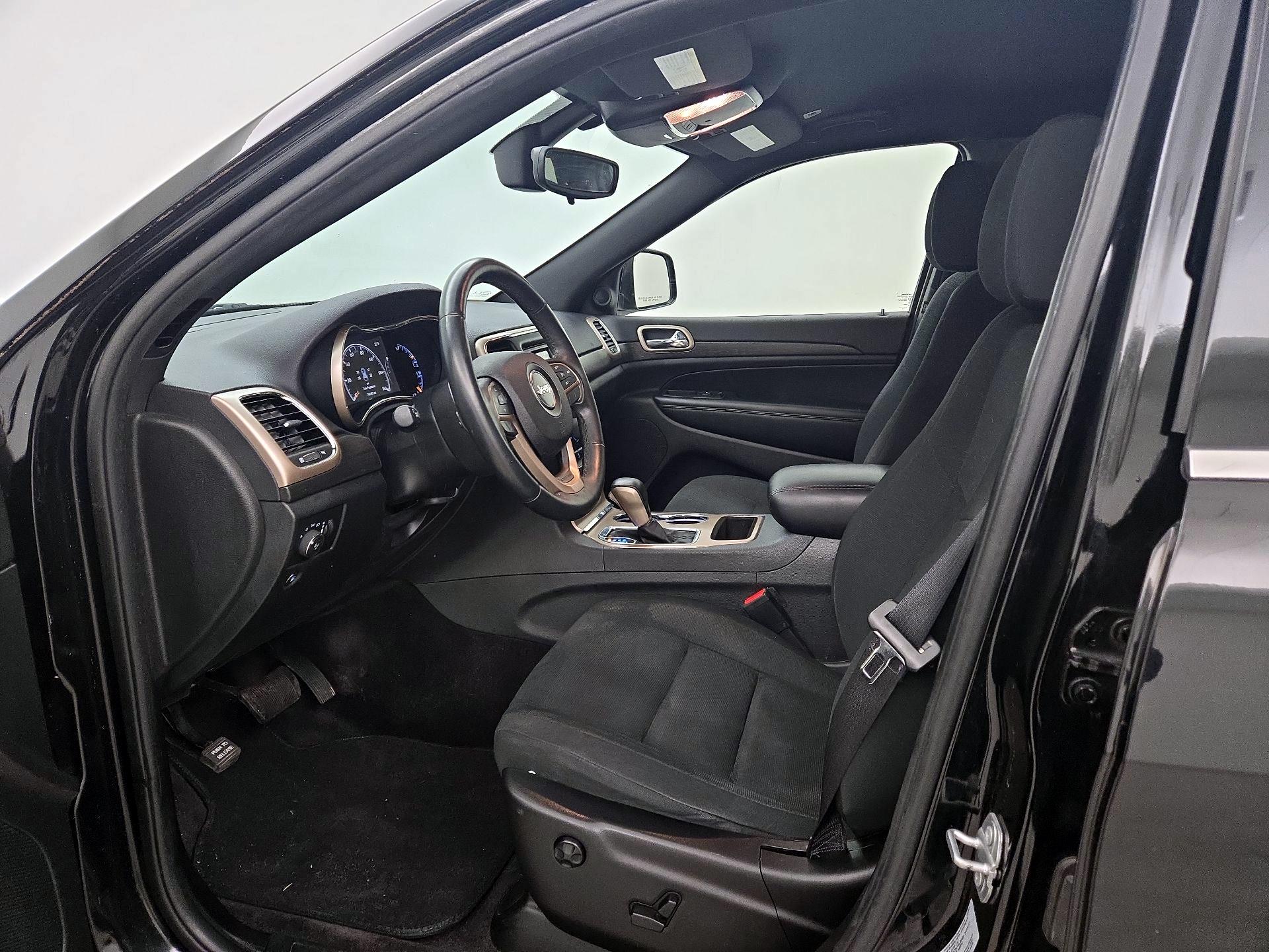 Thumbnail: 2017 Jeep Grand Cherokee - 11