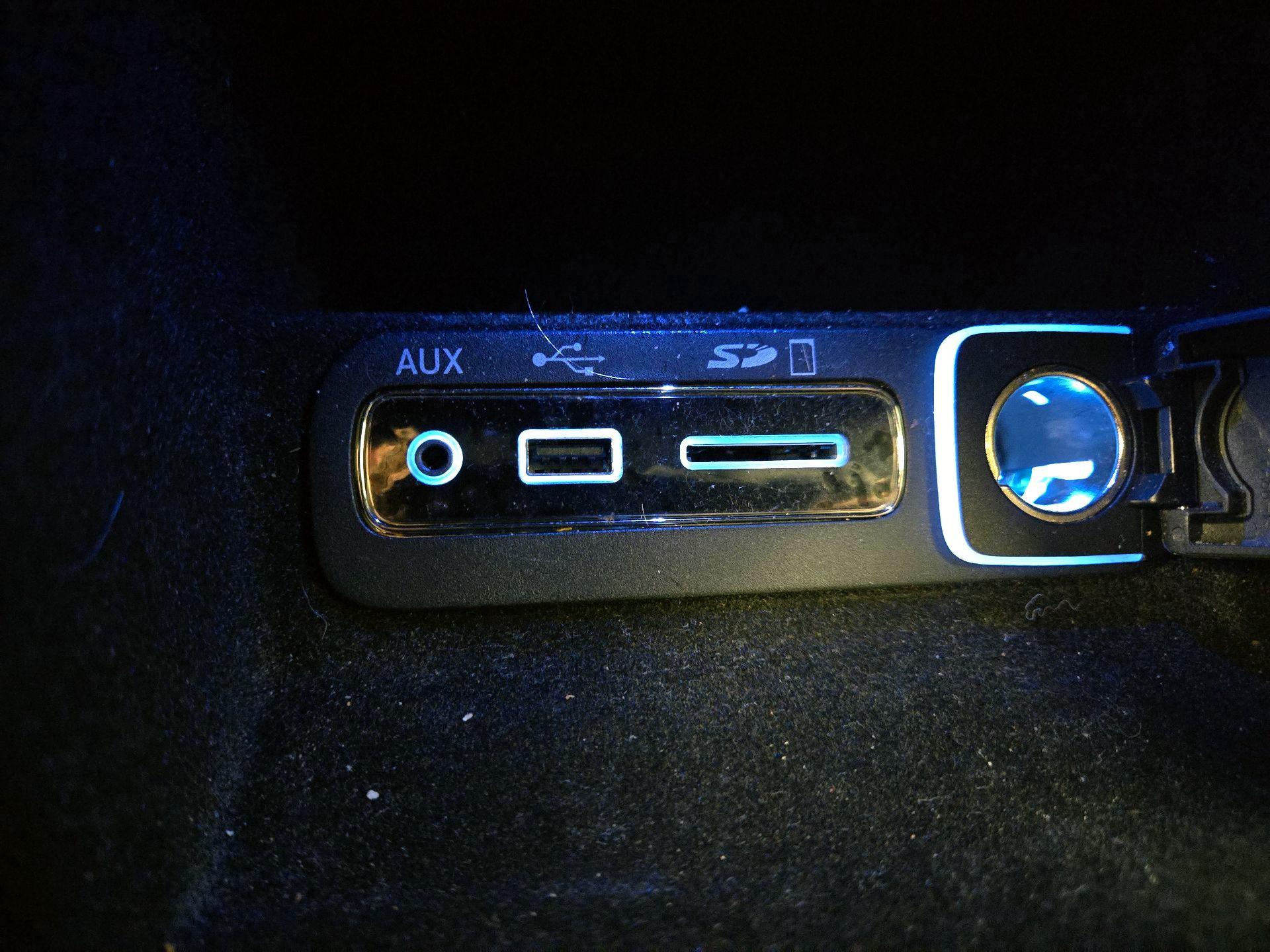 Thumbnail: 2017 Jeep Grand Cherokee - 18