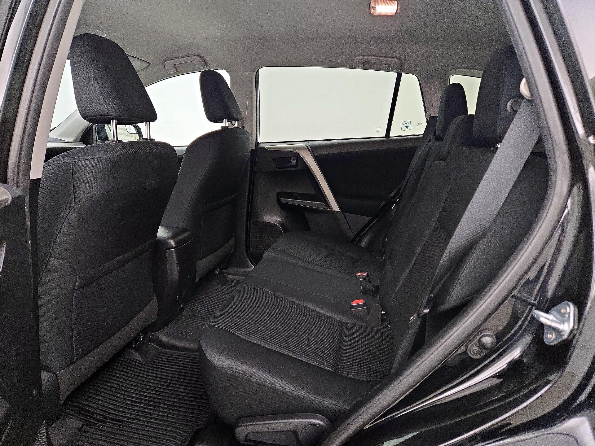 Thumbnail: 2017 Toyota RAV4 - 19