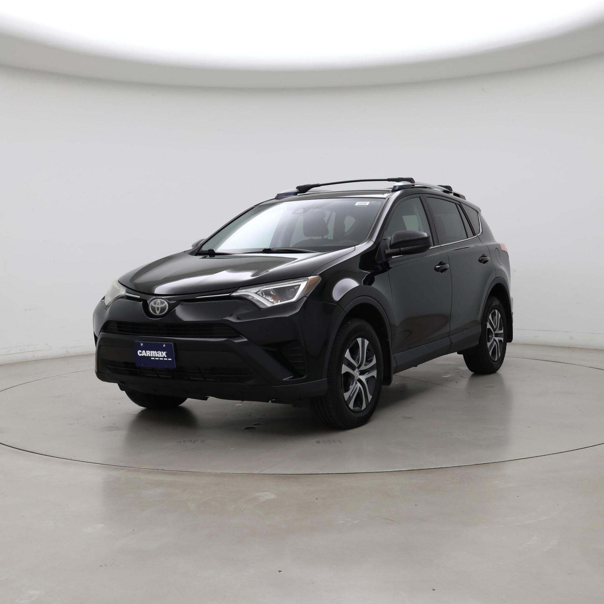 Thumbnail: 2017 Toyota RAV4 - 4