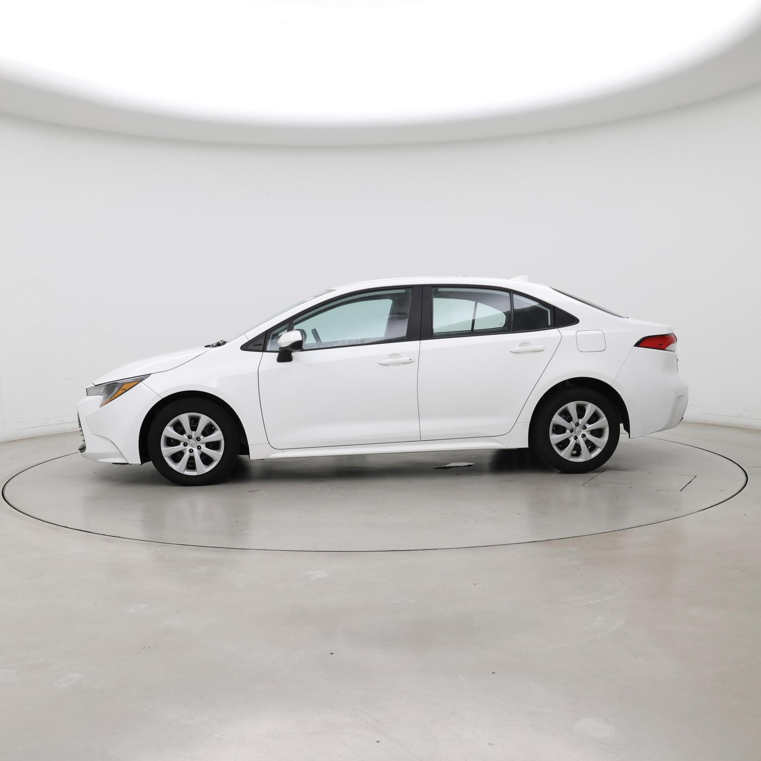 Thumbnail: 2024 Toyota Corolla - 3