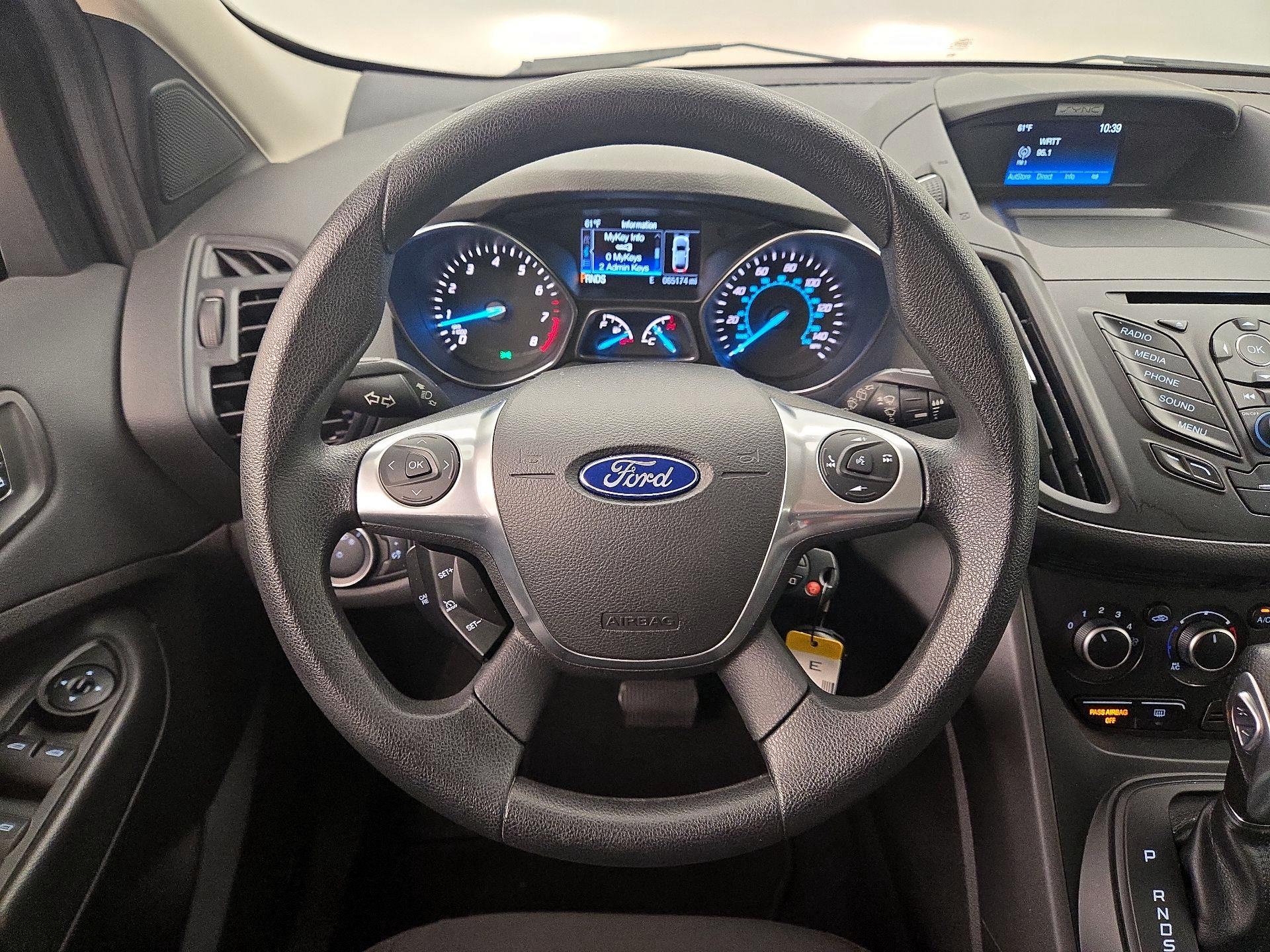 Thumbnail: 2016 Ford Escape - 10