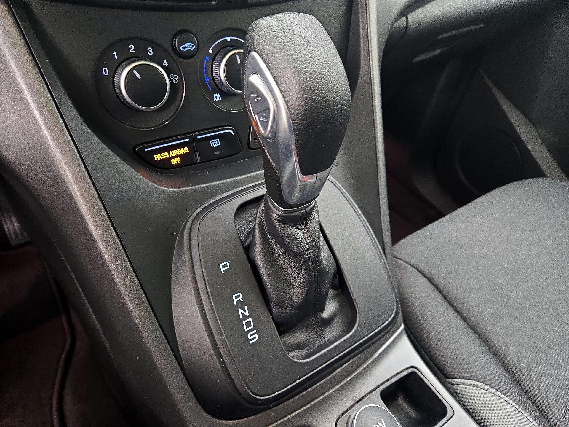 Thumbnail: 2016 Ford Escape - 17