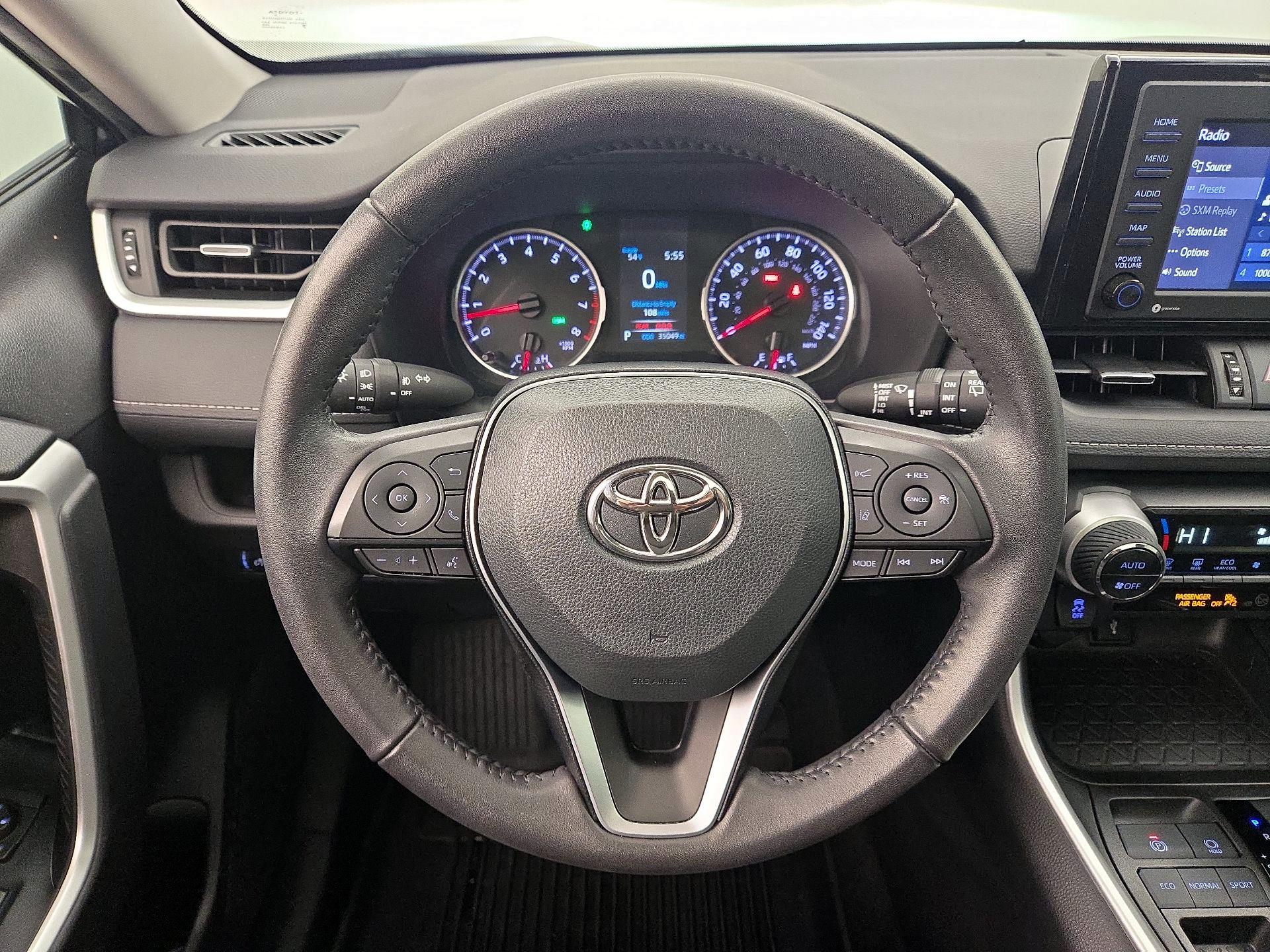 Thumbnail: 2022 Toyota RAV4 - 10