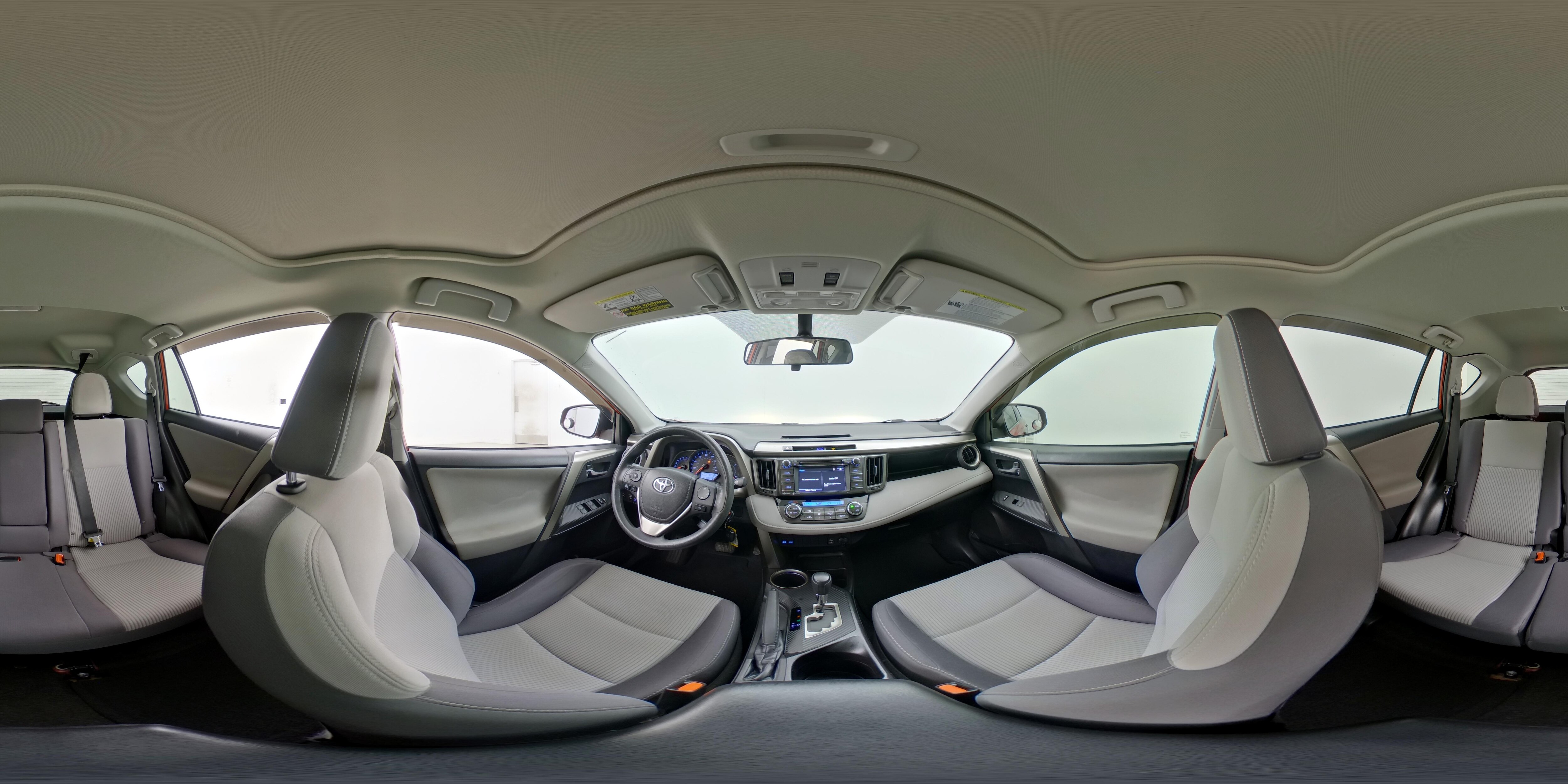 2015 Toyota RAV4 XLE - Photo 25