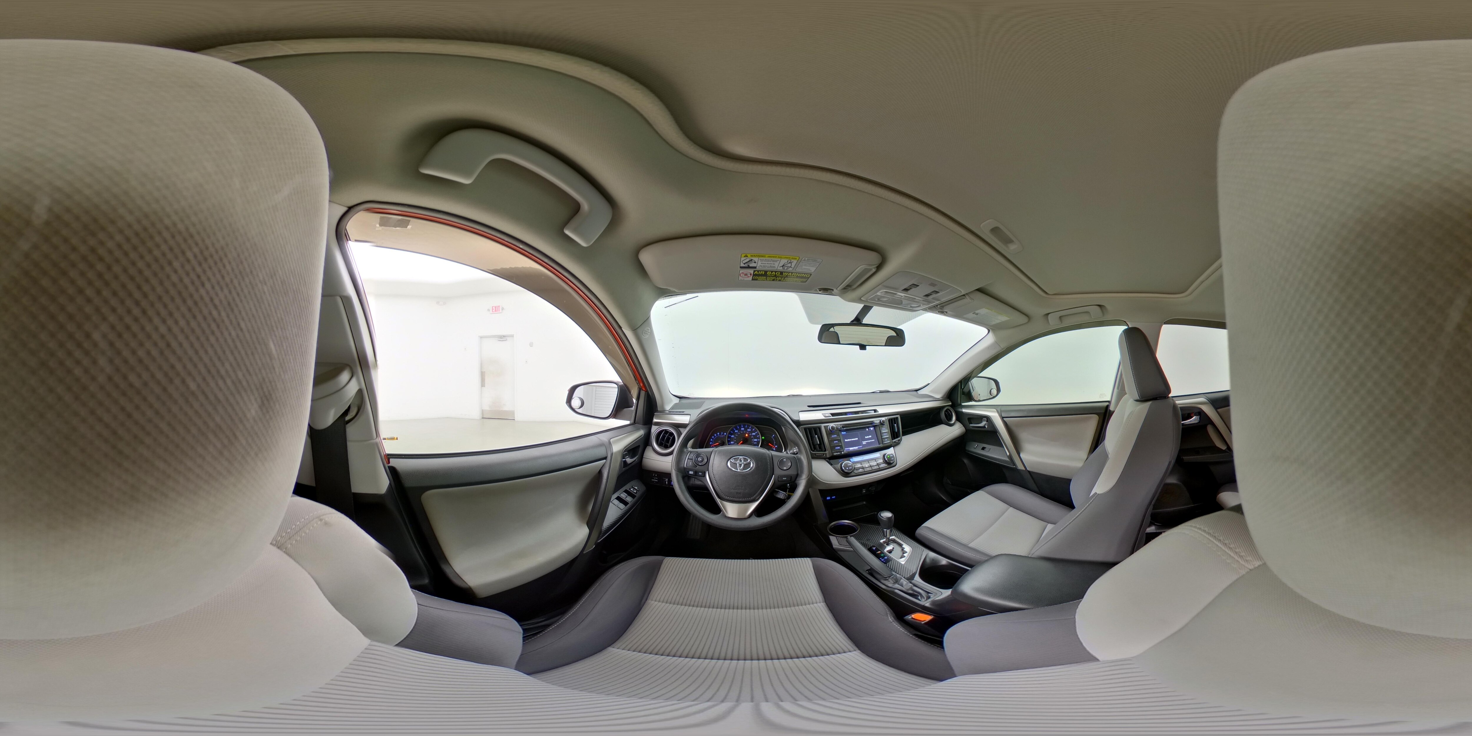 2015 Toyota RAV4 XLE - Photo 27