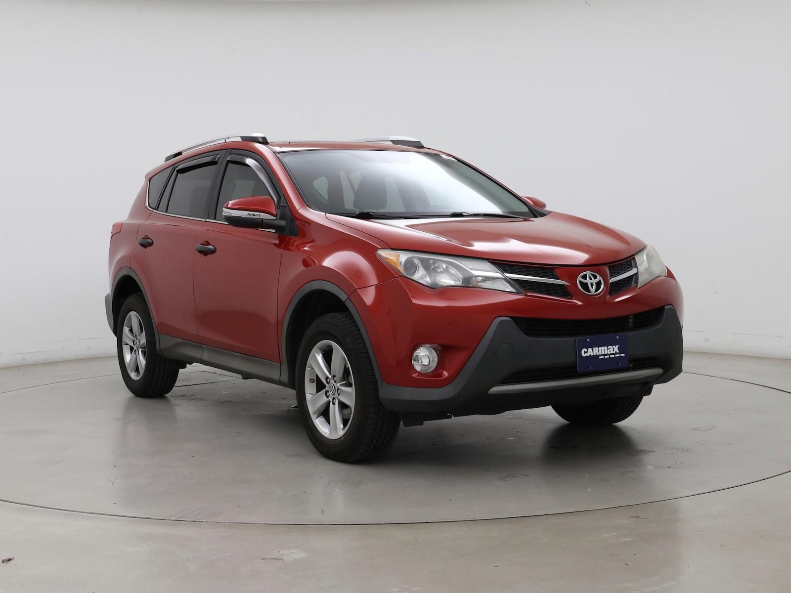 2015 Toyota RAV4 XLE - Photo 2