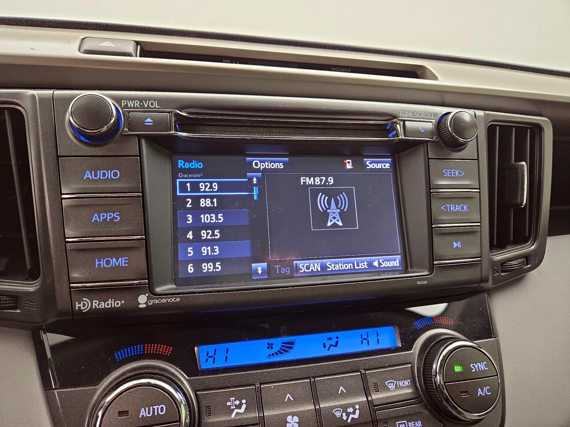 Thumbnail: 2015 Toyota RAV4 - 15