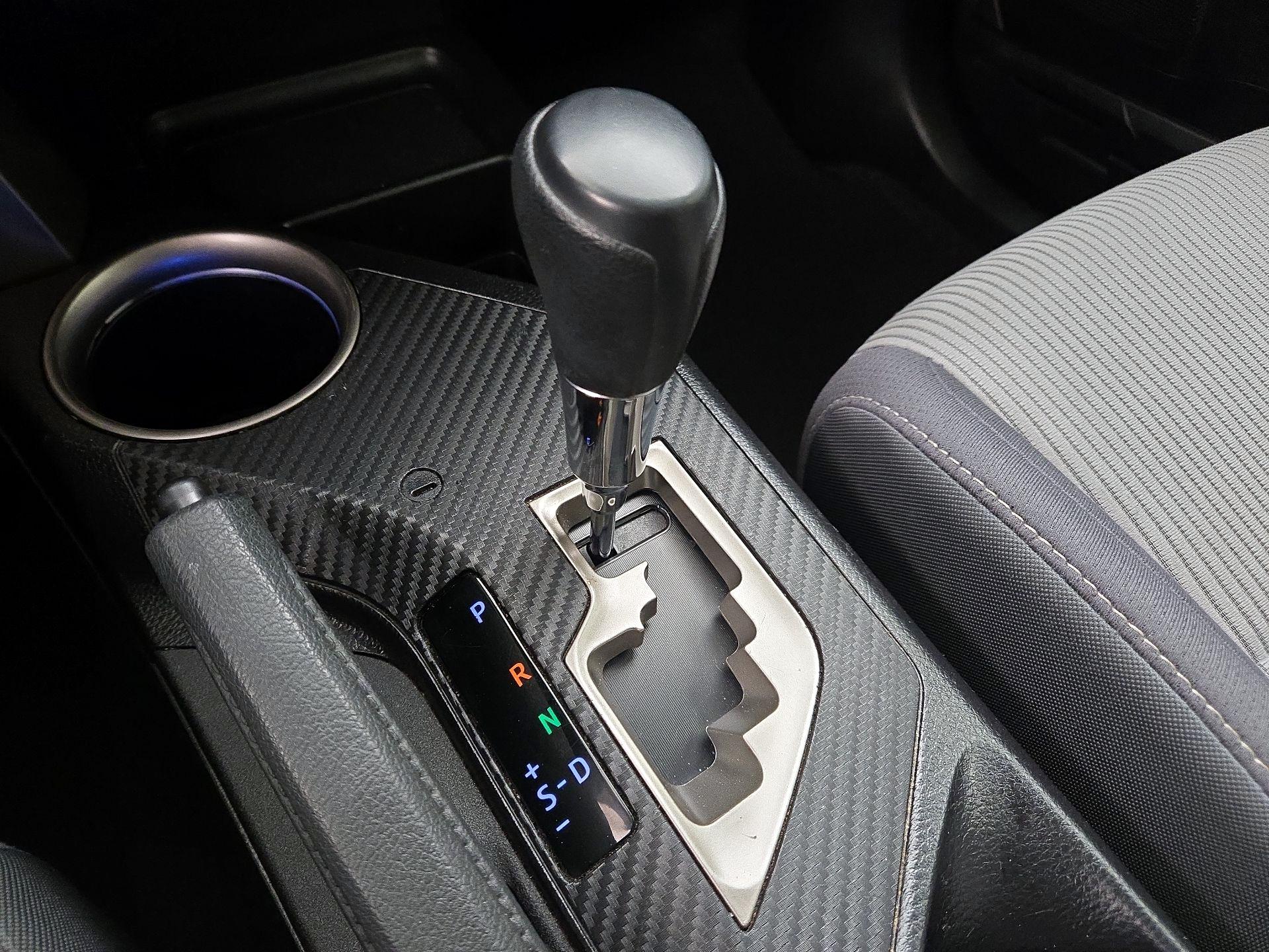 Thumbnail: 2015 Toyota RAV4 - 17