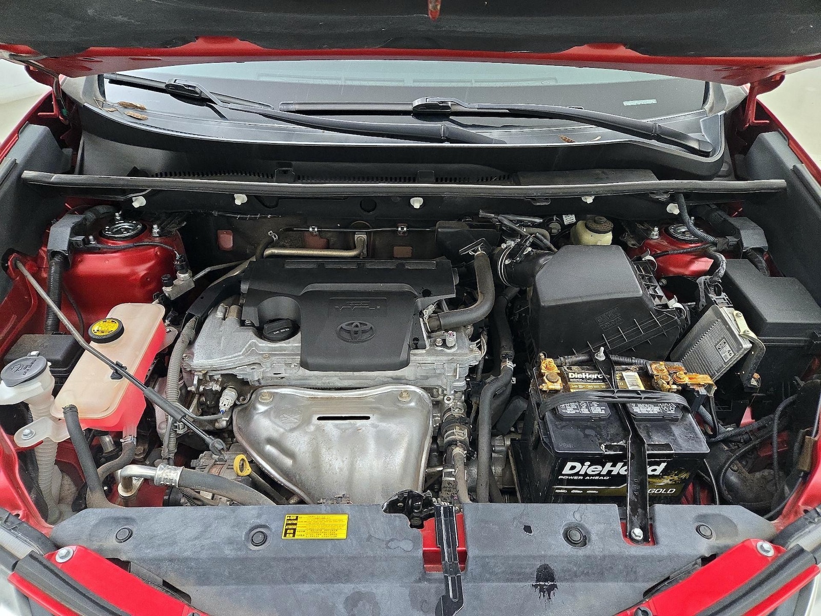 2015 Toyota RAV4 XLE - Photo 23