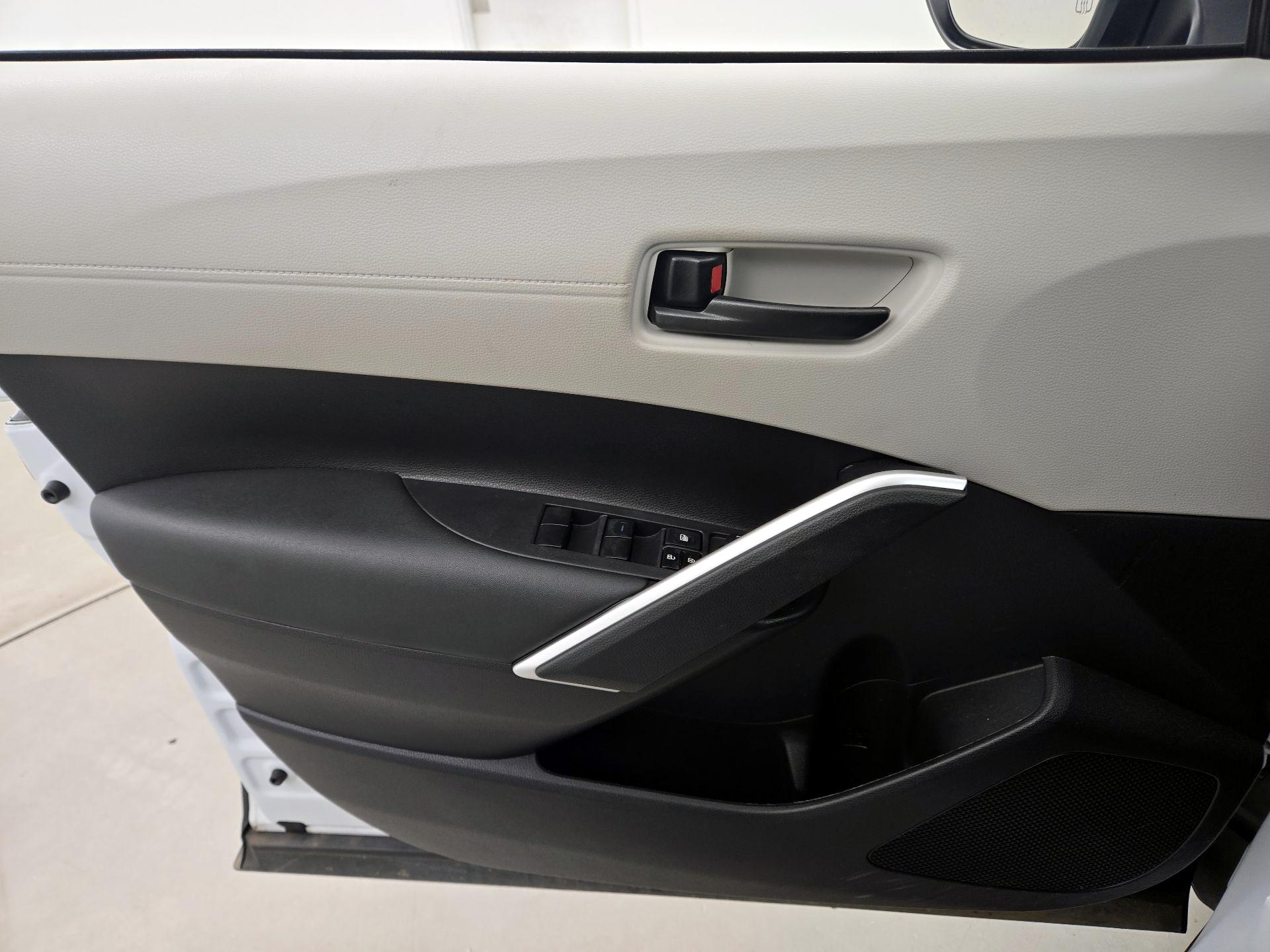 Thumbnail: 2023 Toyota Corolla Cross - 12