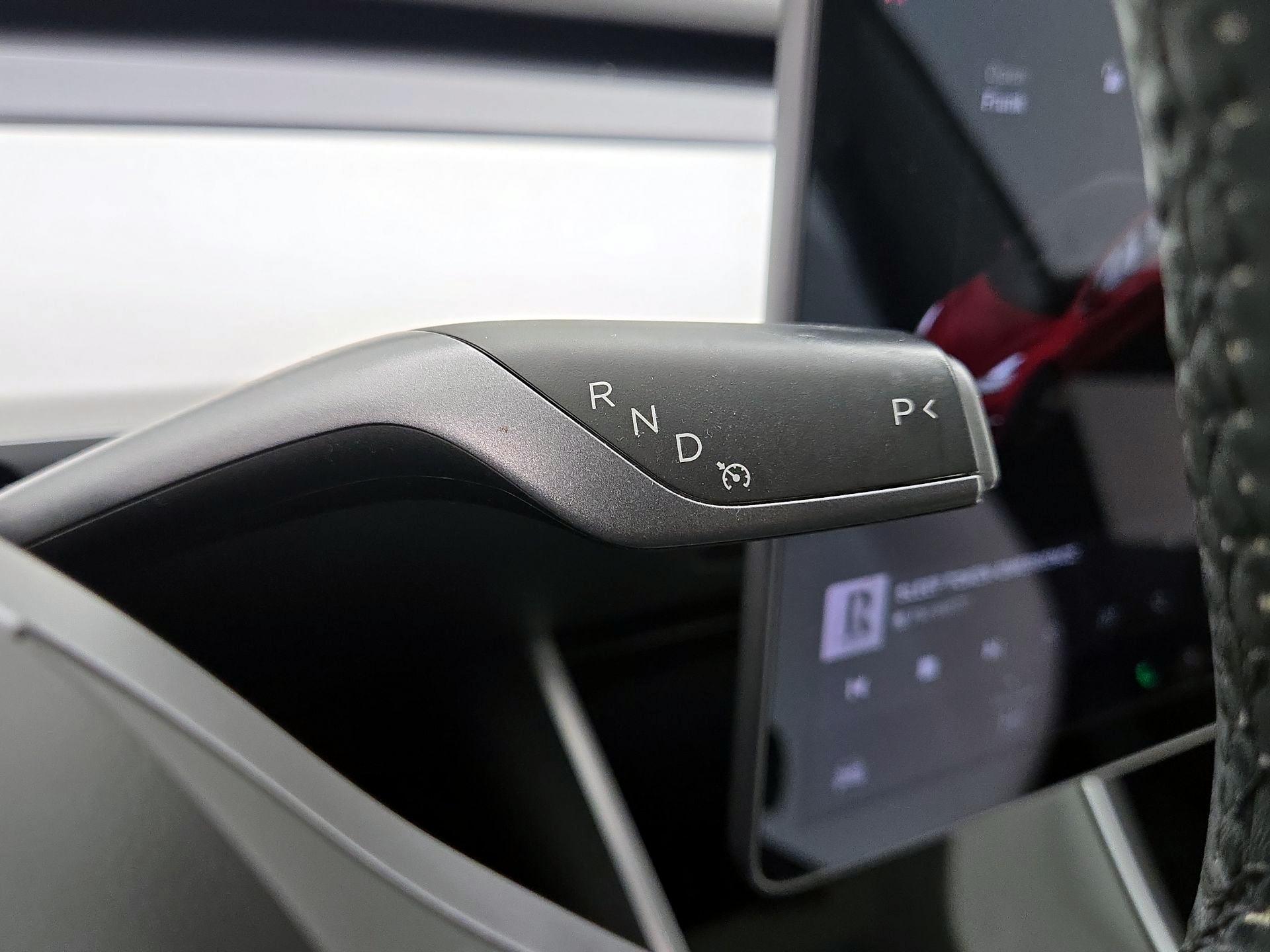 Thumbnail: 2019 Tesla Model 3 - 17