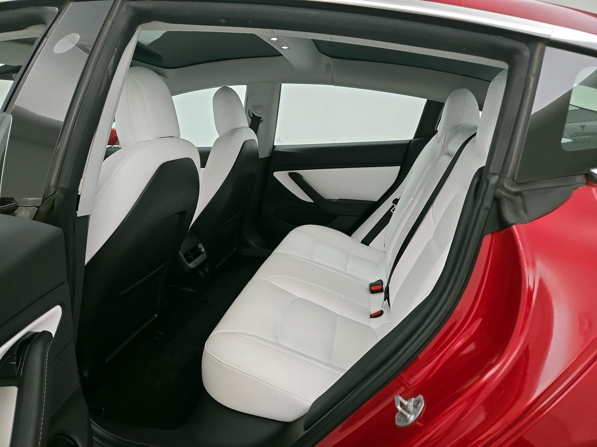 Thumbnail: 2019 Tesla Model 3 - 18