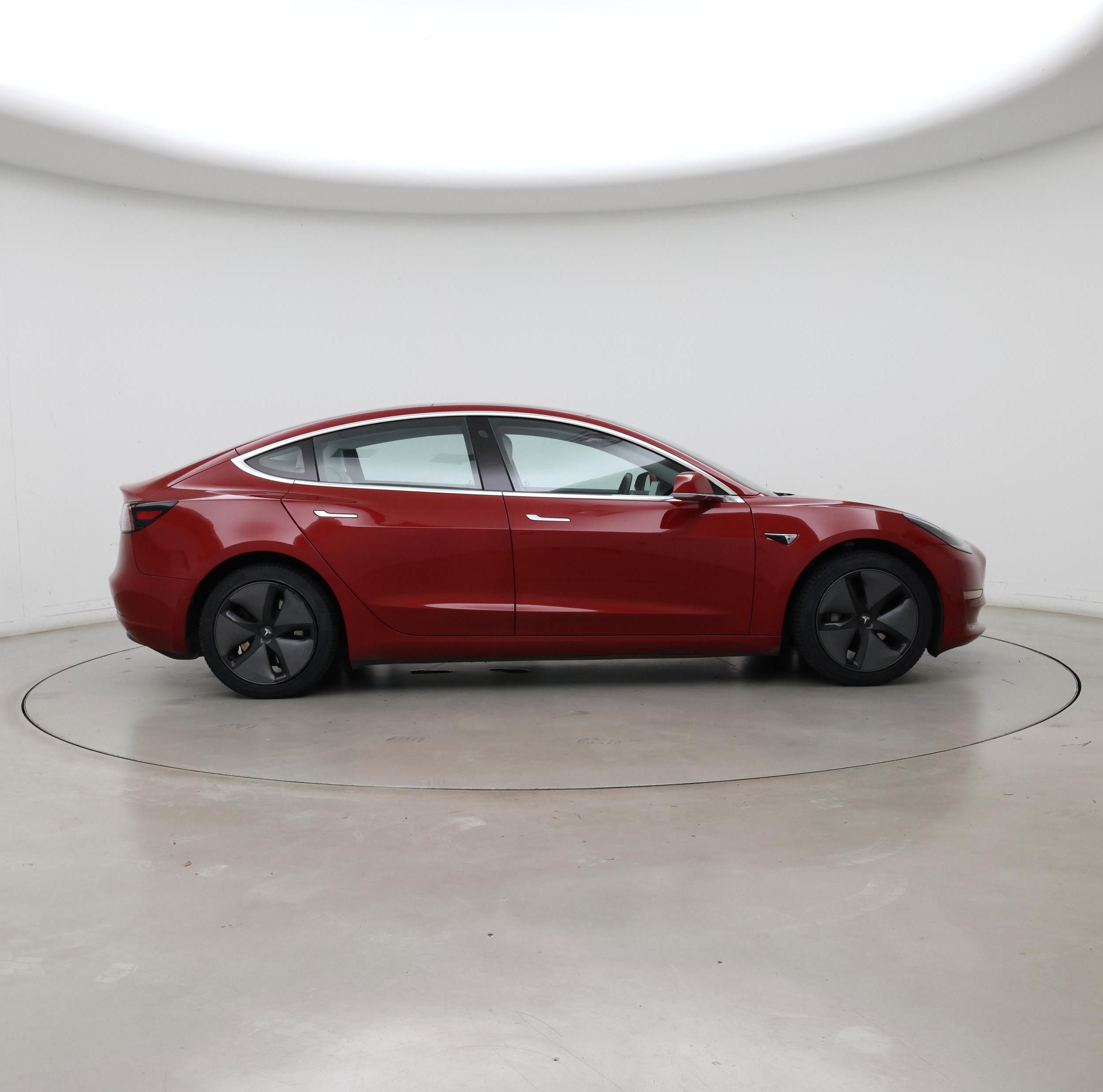 Thumbnail: 2019 Tesla Model 3 - 7