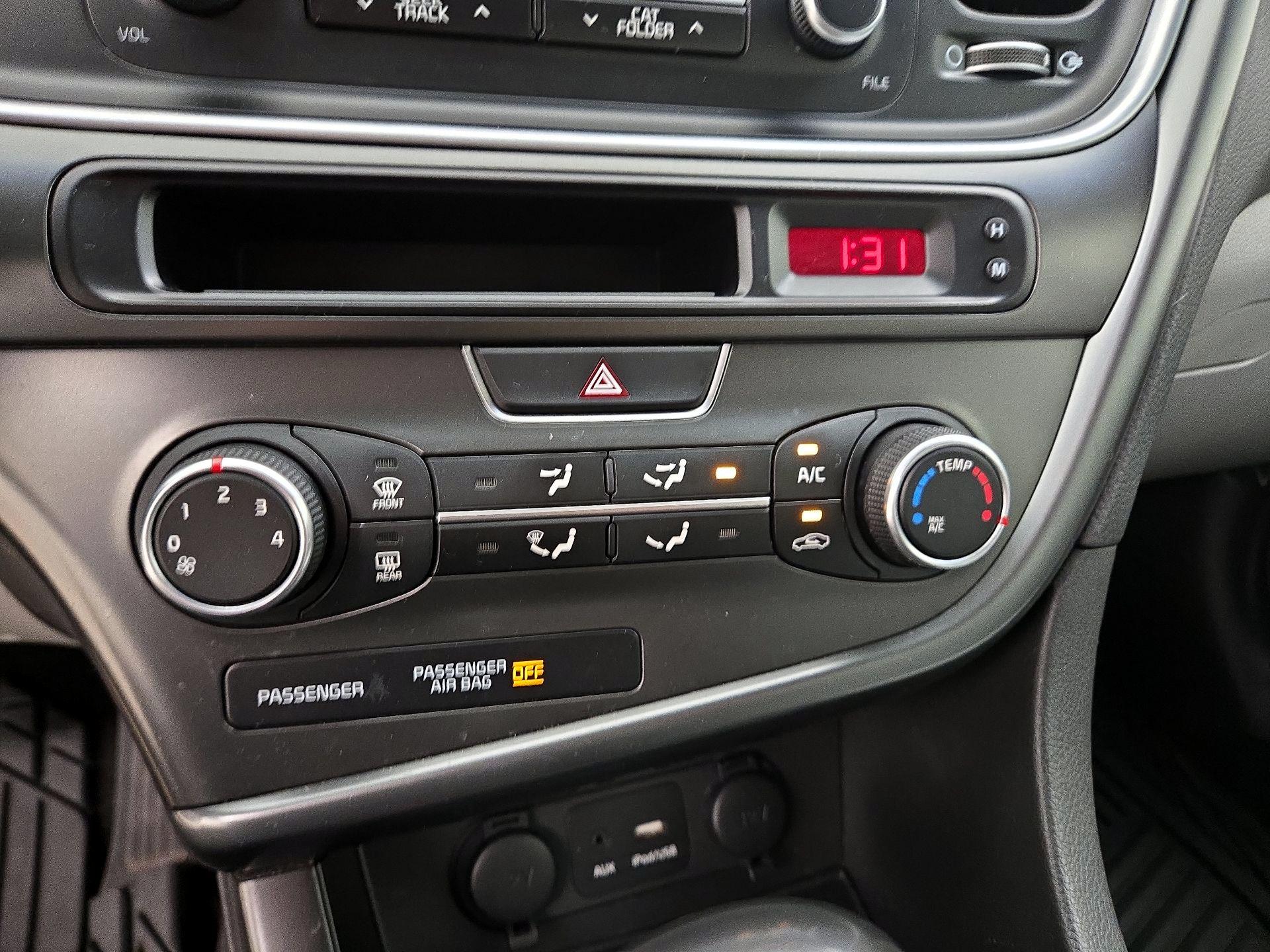 Thumbnail: 2015 Kia Optima - 15