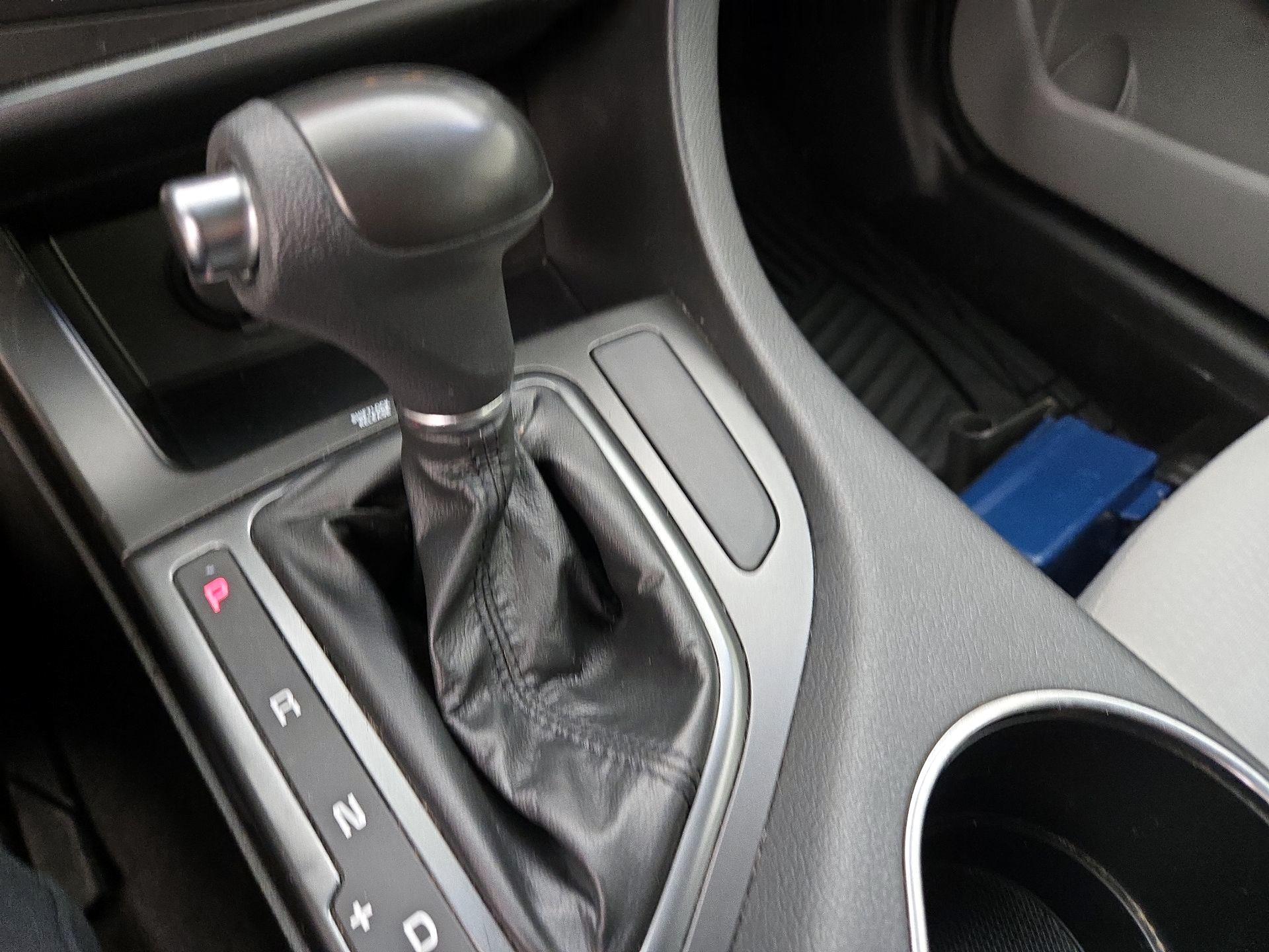 Thumbnail: 2015 Kia Optima - 16