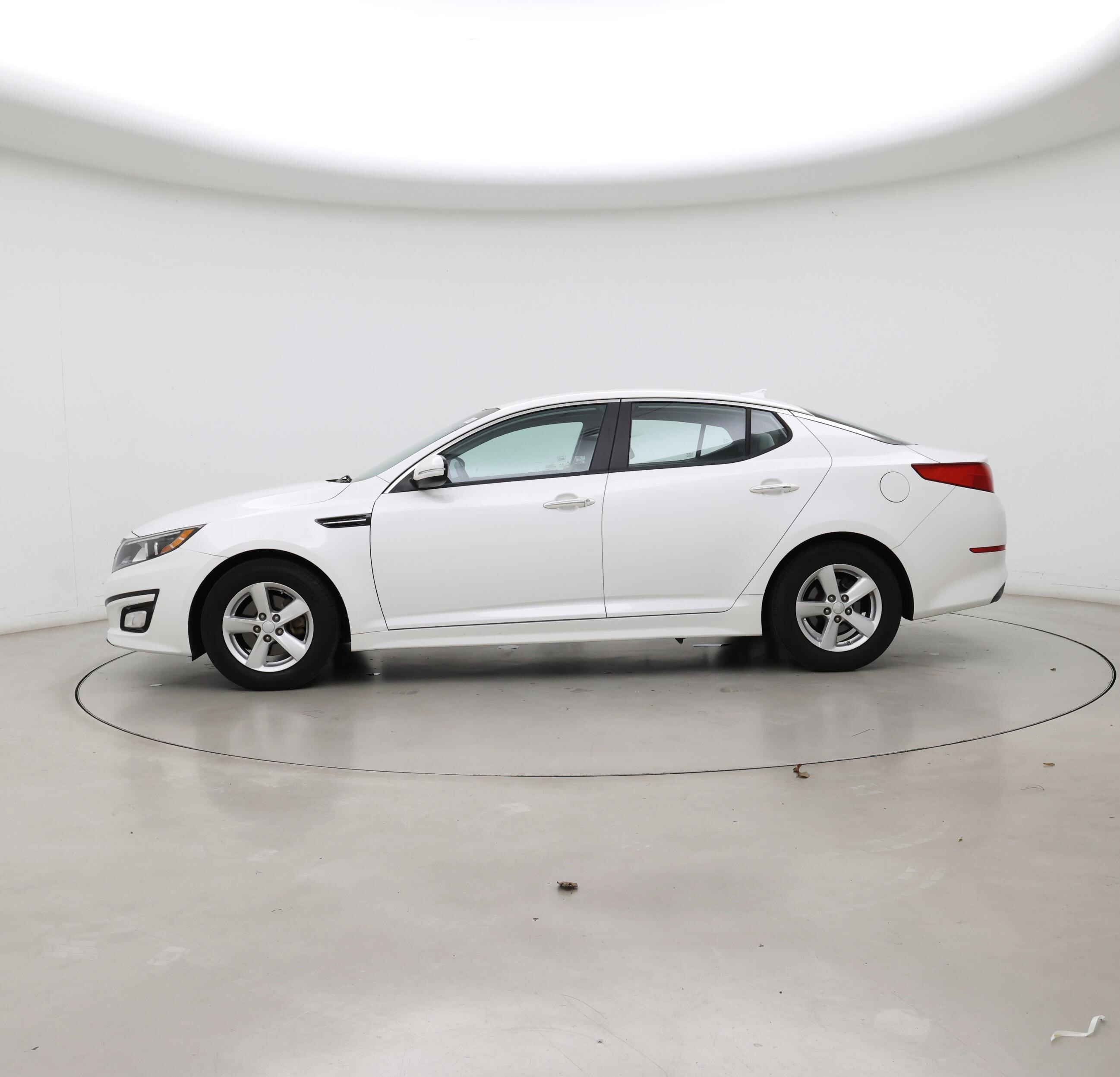 Thumbnail: 2015 Kia Optima - 3