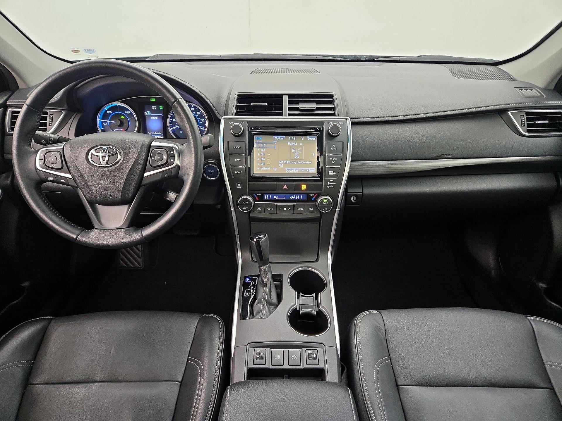 Thumbnail: 2015 Toyota Camry - 9